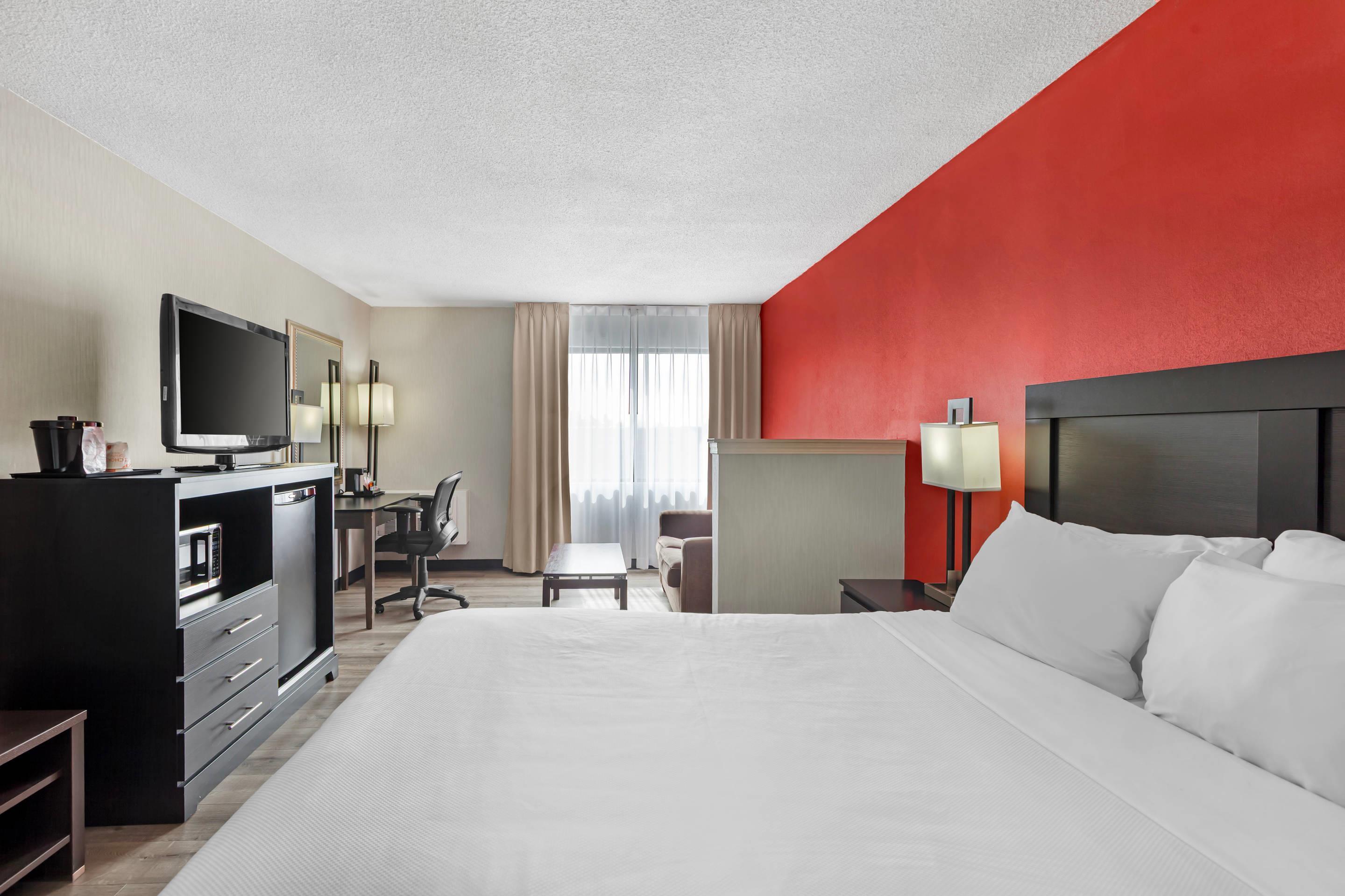 Suite Queen Bed Non Smoking