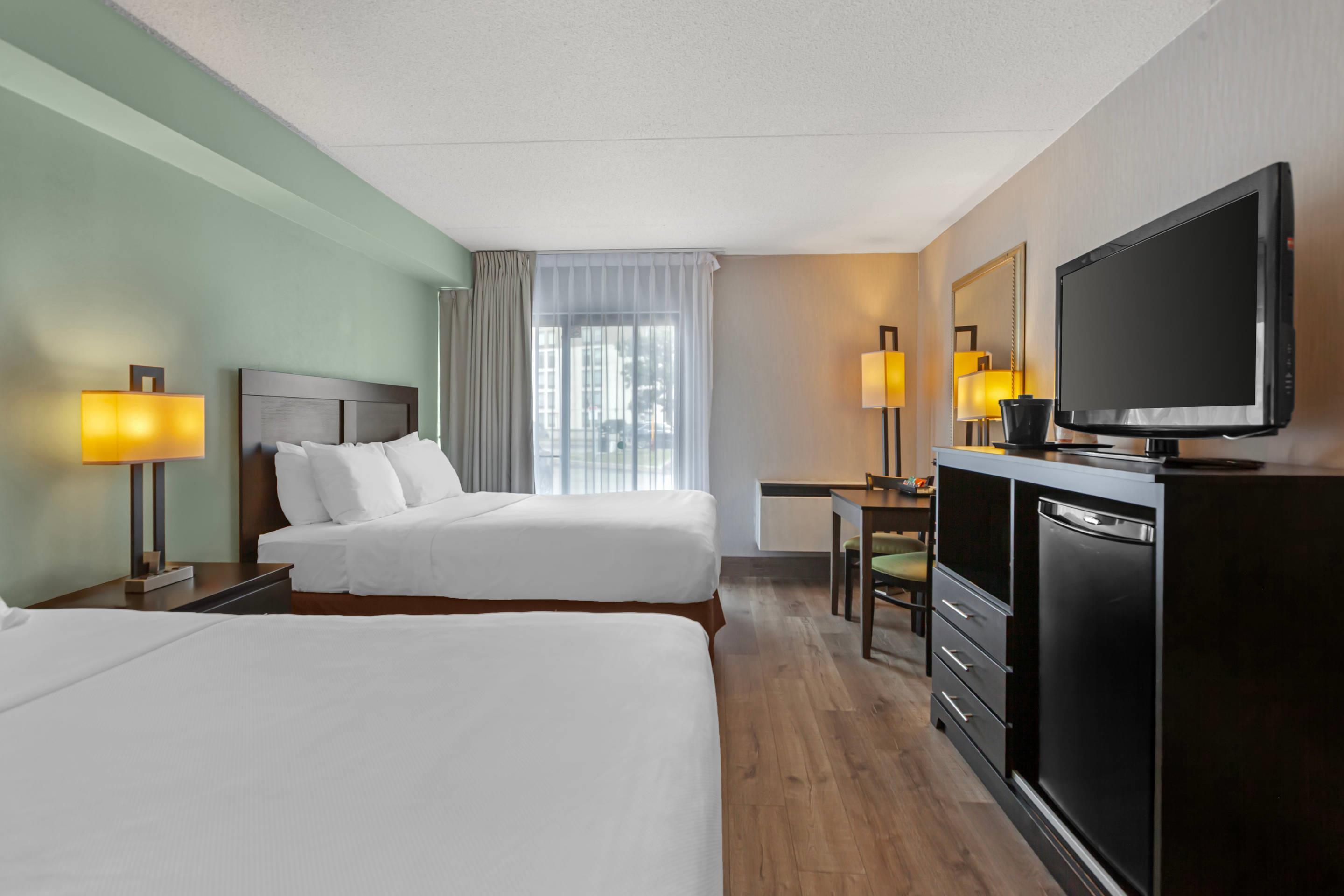 Quadruple Two Queen Beds