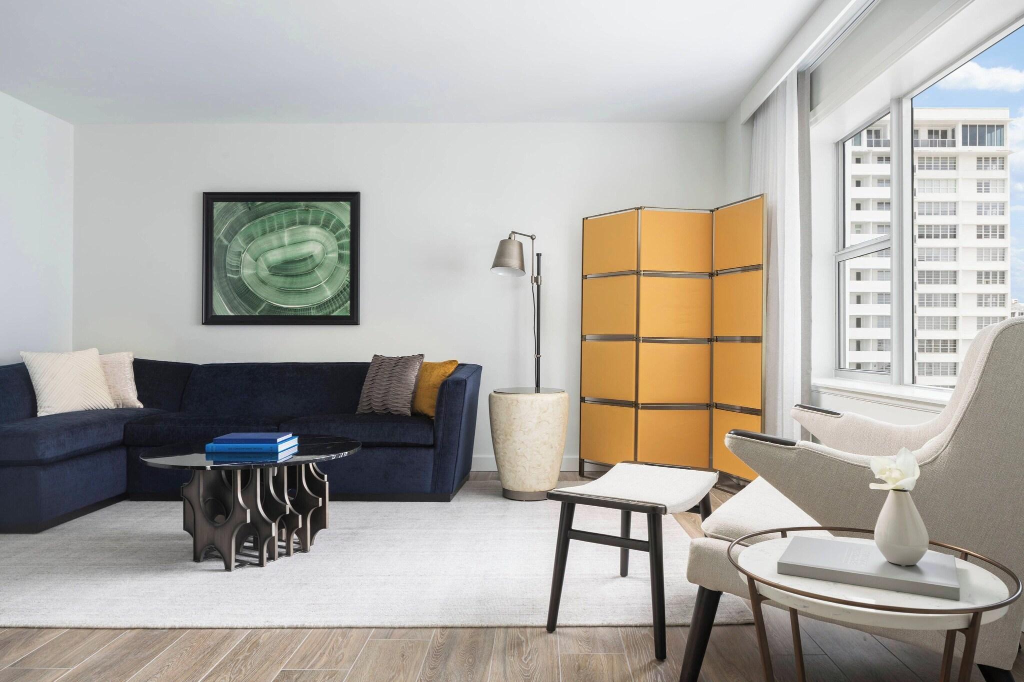 Suite City View King Bed