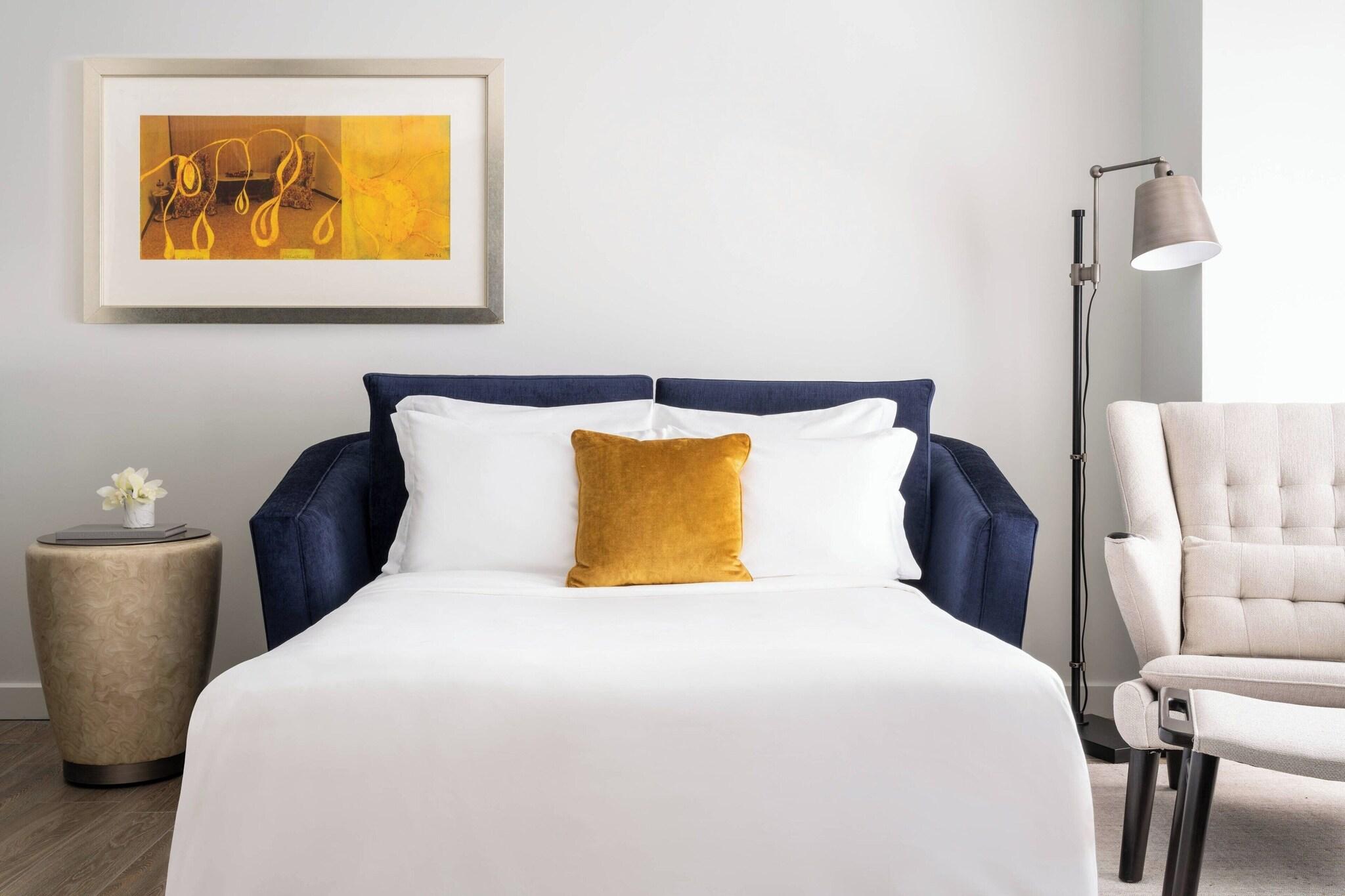 Suite Ocean View King Bed