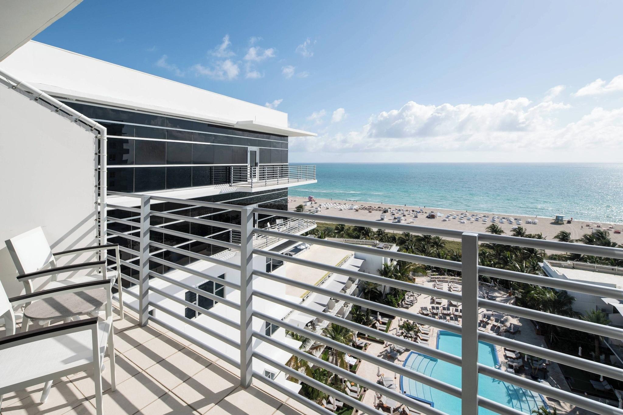 Double Ocean Front Two Double Beds