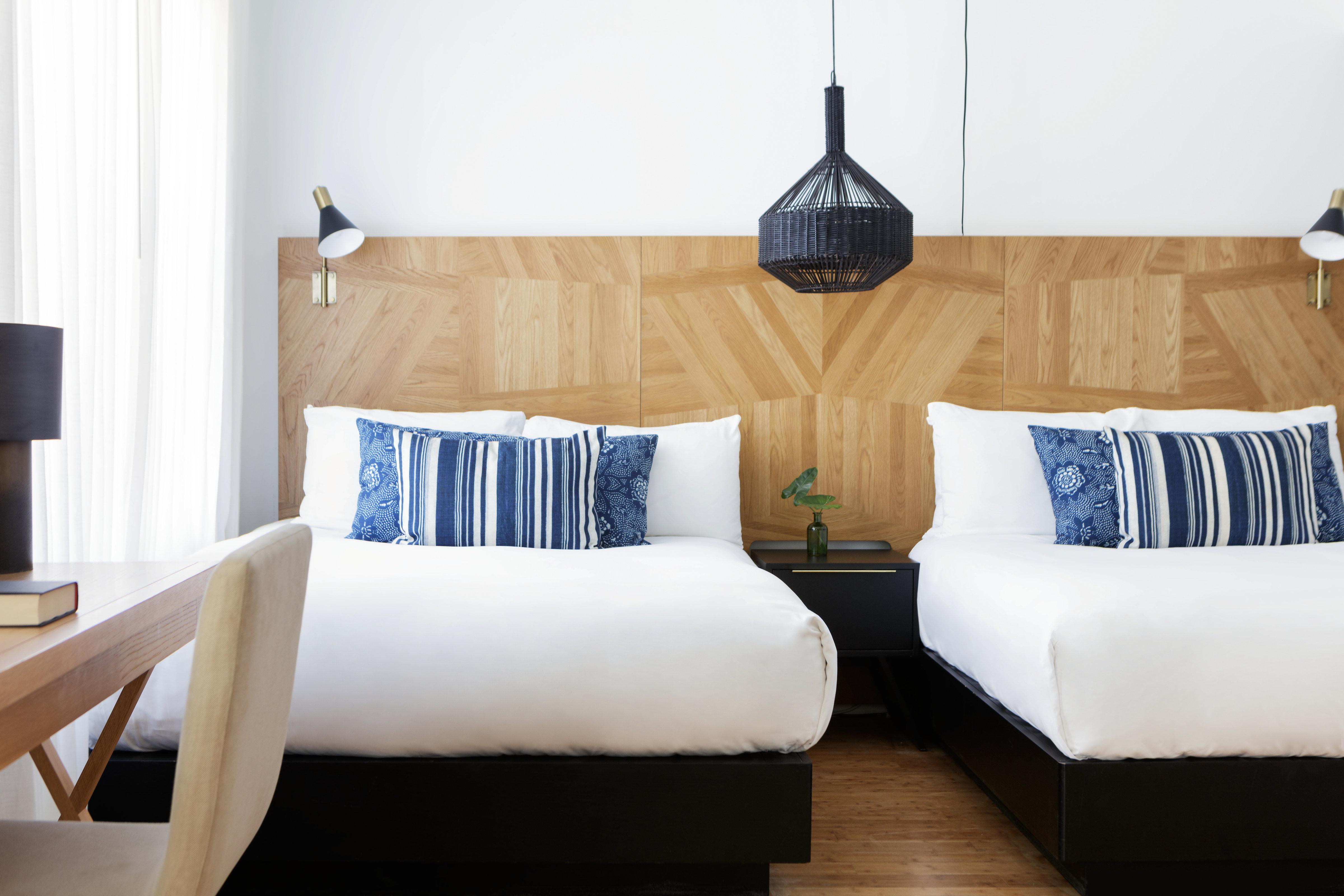 Studio Two Queen Beds