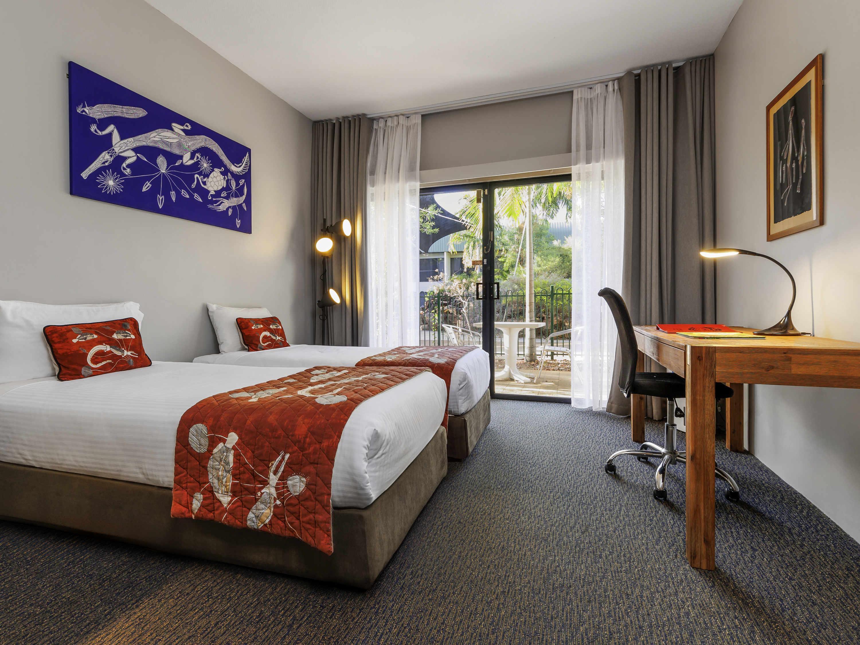 Family Room Queen Size Bed