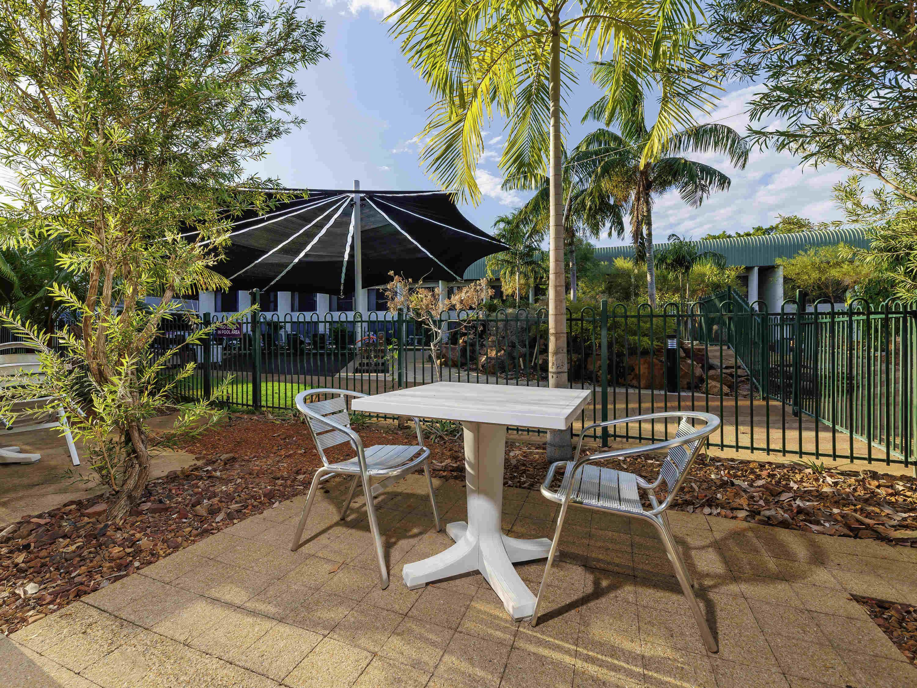 Family Room Queen Size Bed