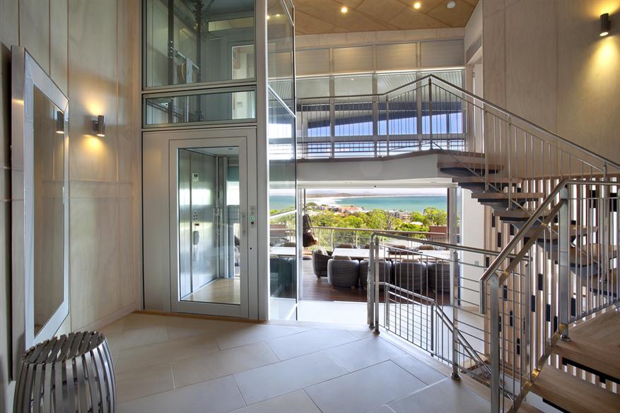 Villa Capacity 8 Four Bedrooms