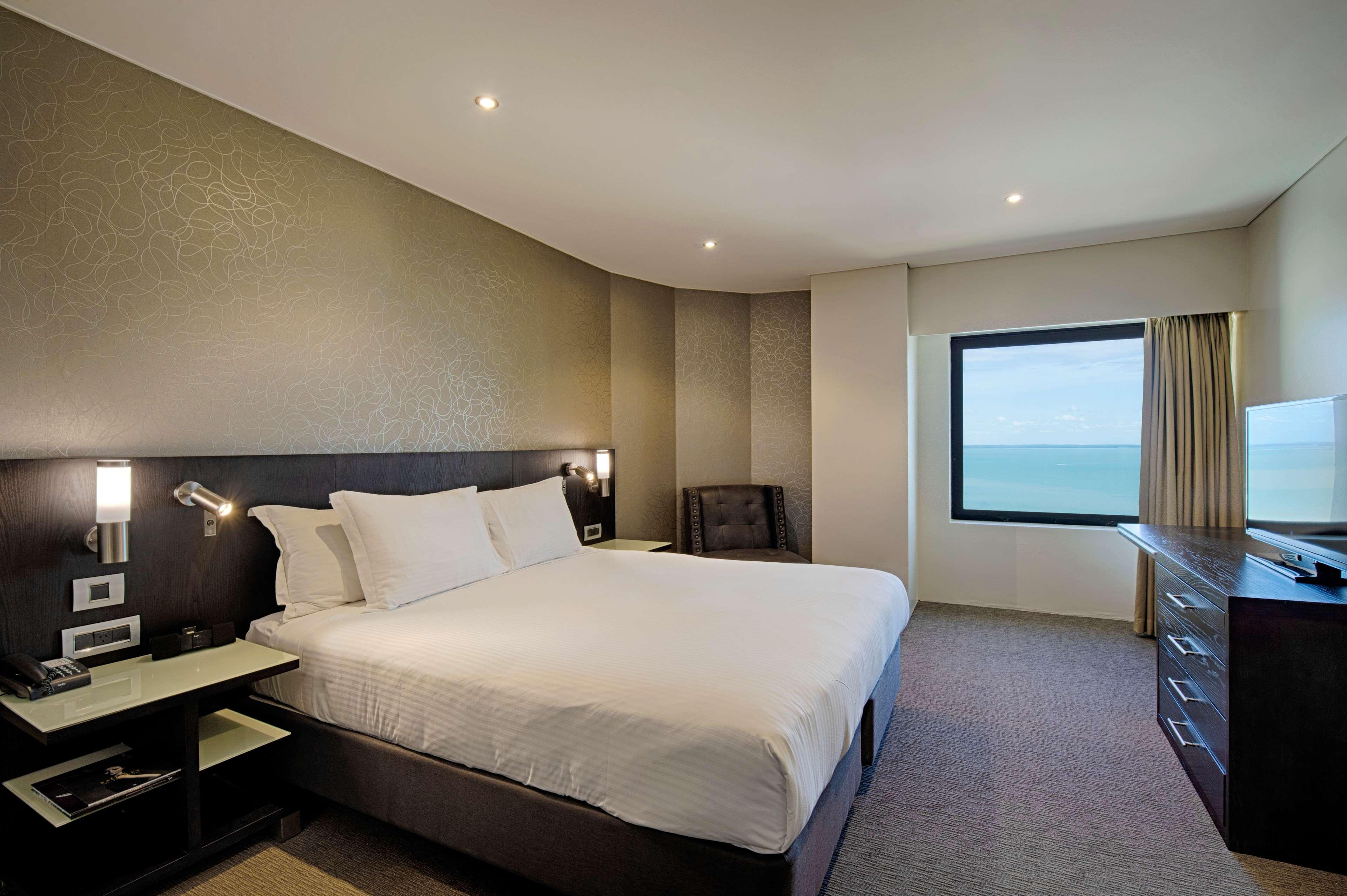 Suite King Bed One Bedroom 