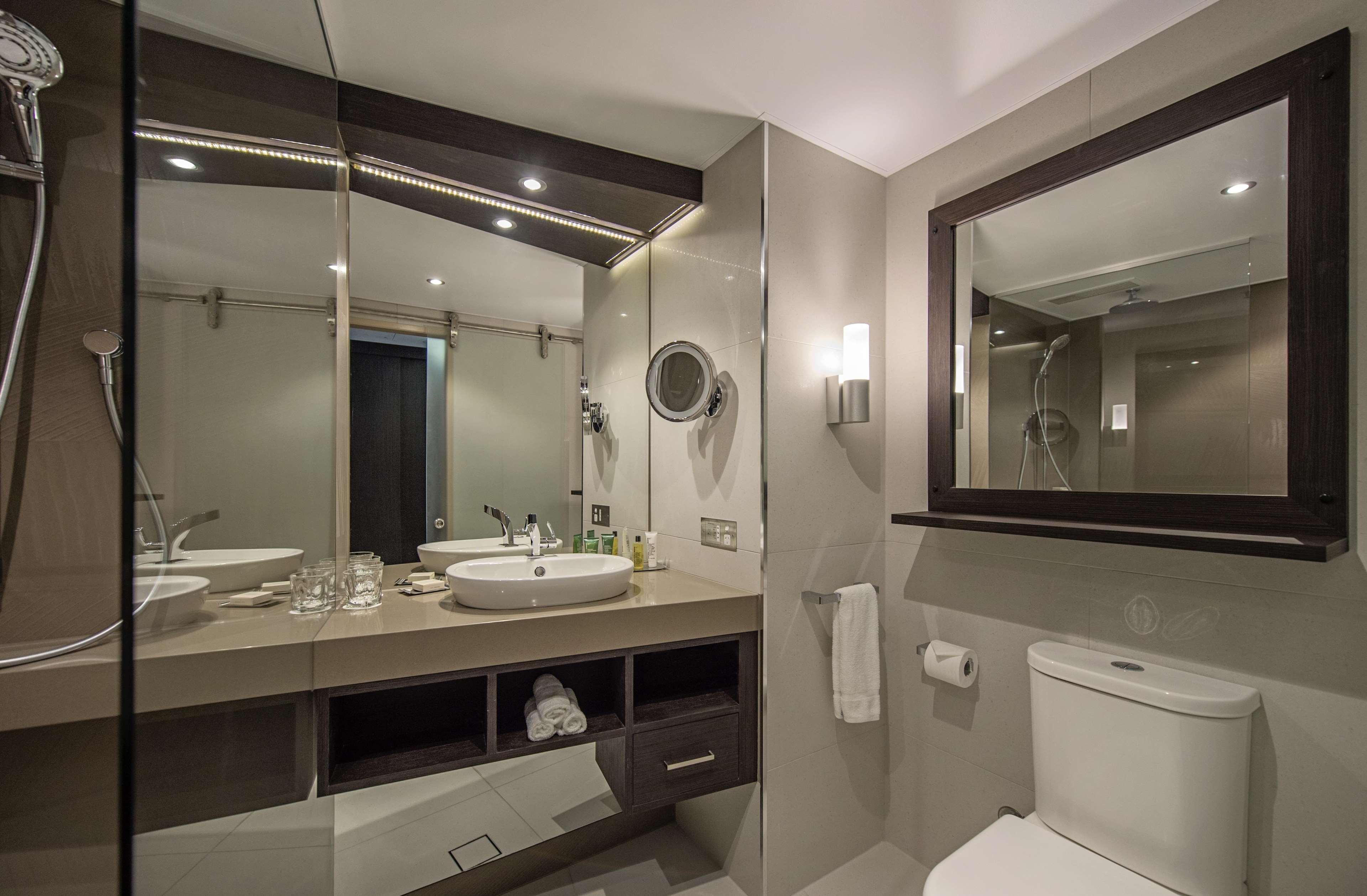 Double Executive King Bed