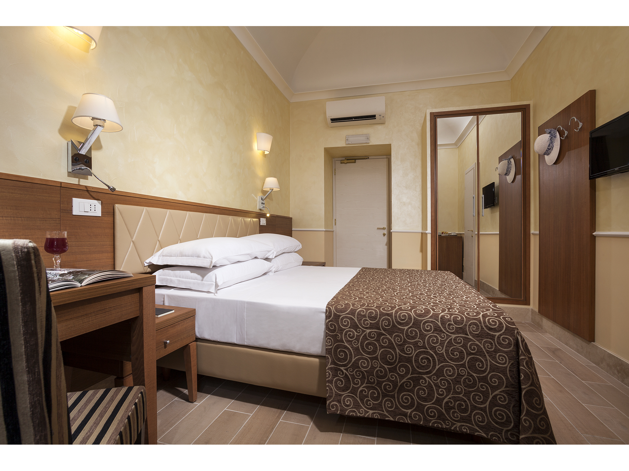 Double or Twin Annex