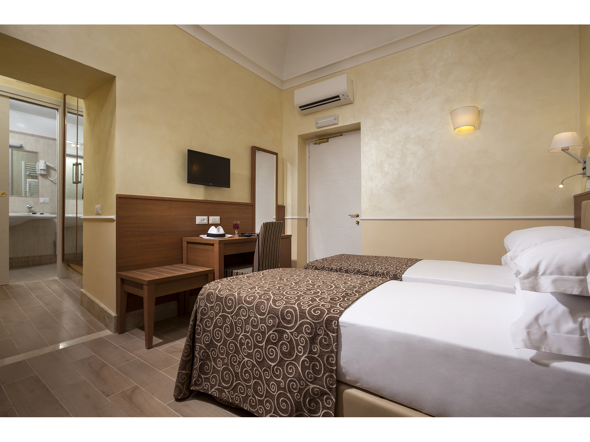 Double or Twin Annex