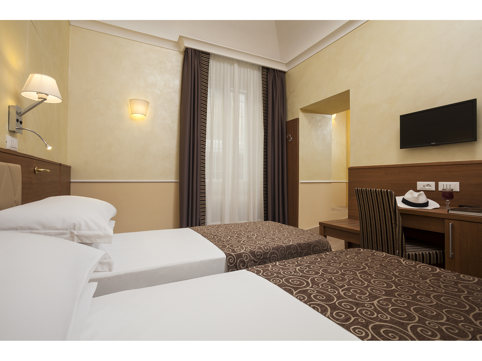 Double or Twin Annex