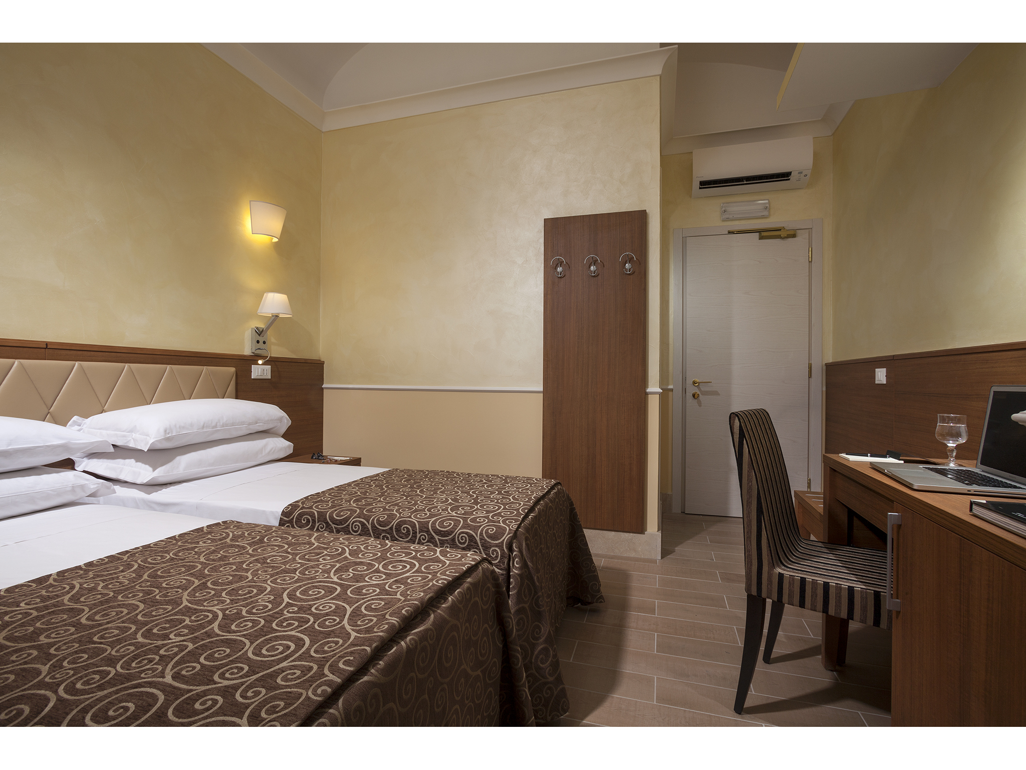 Double or Twin Annex