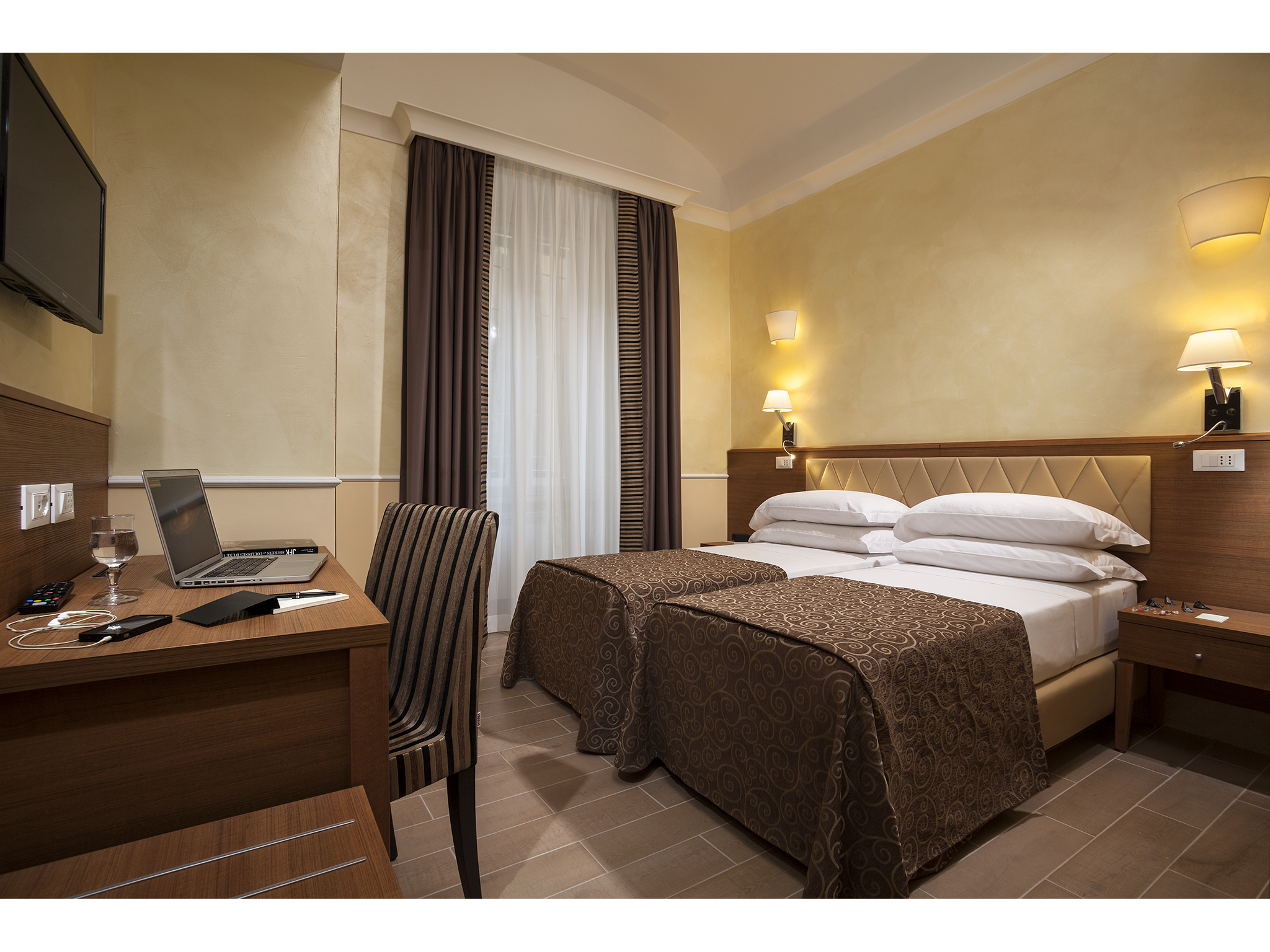 Double or Twin Annex