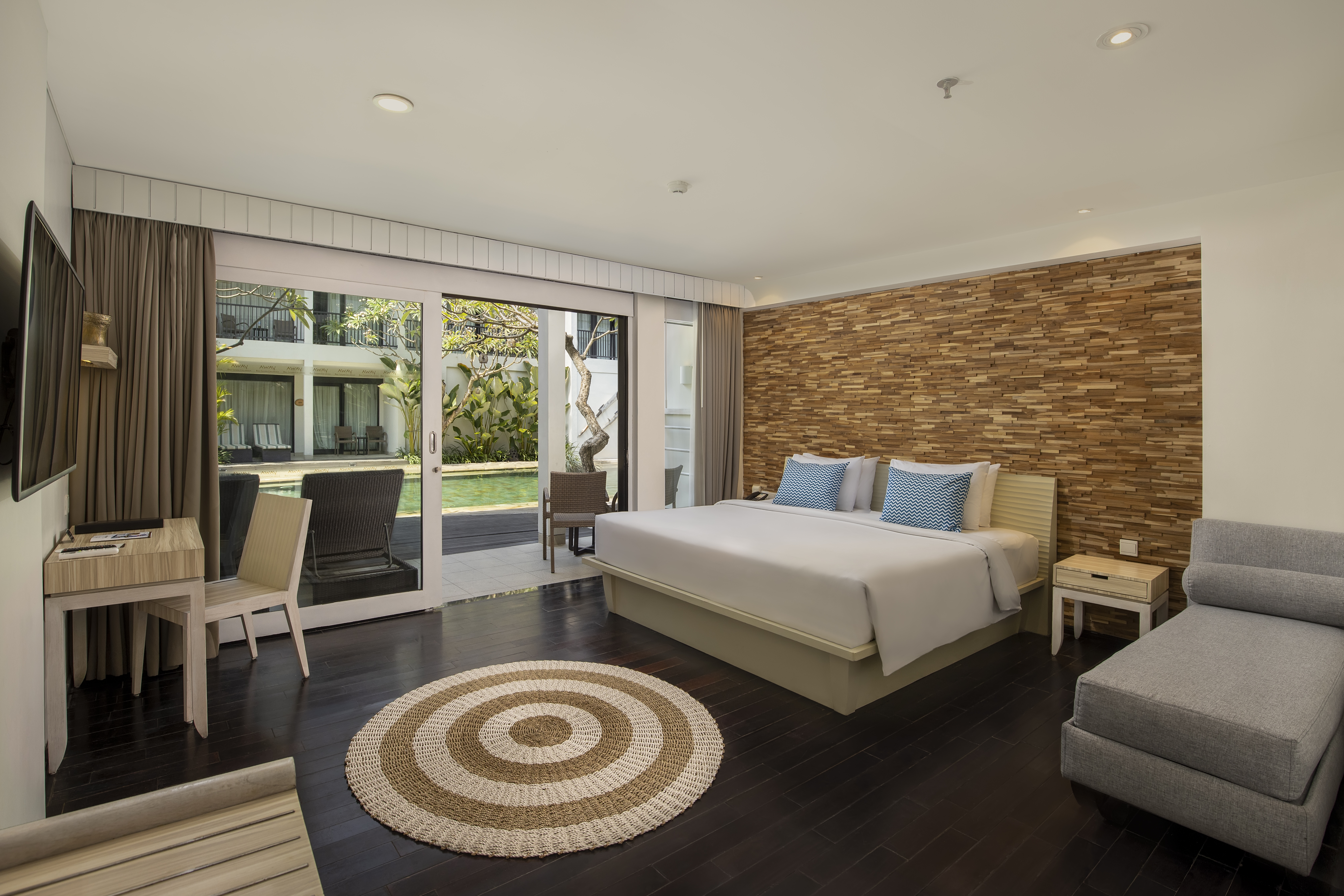 Double or Twin Deluxe