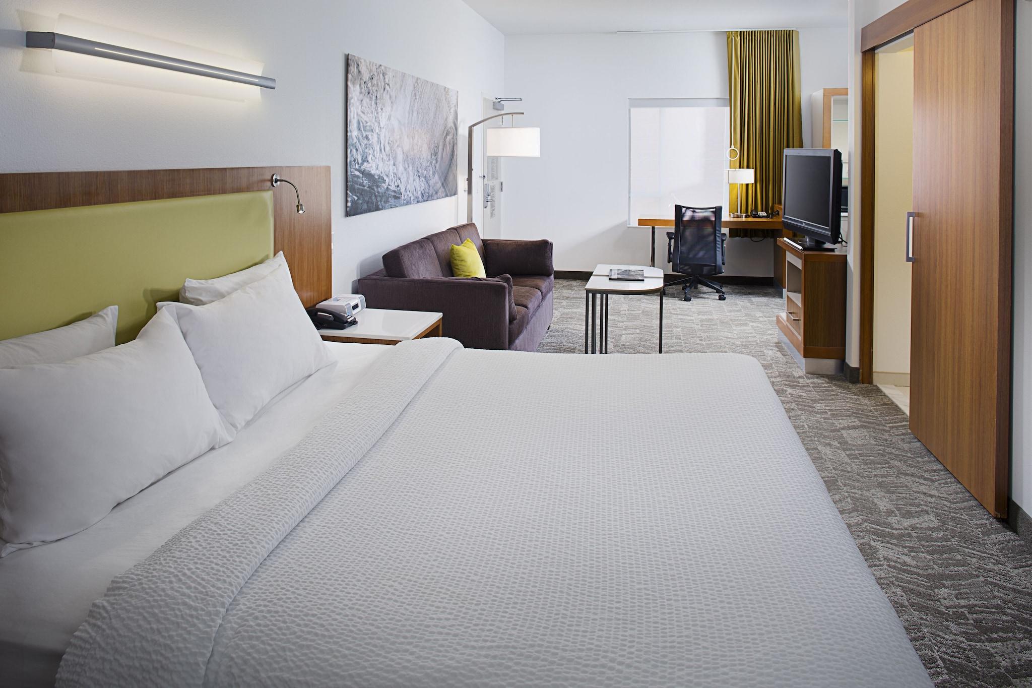 Studio King Size Bed