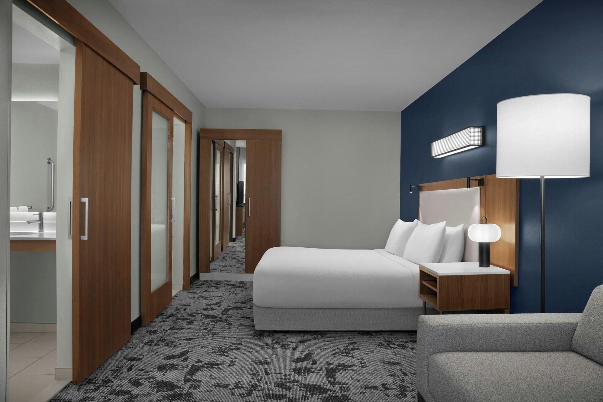 Studio King Size Bed