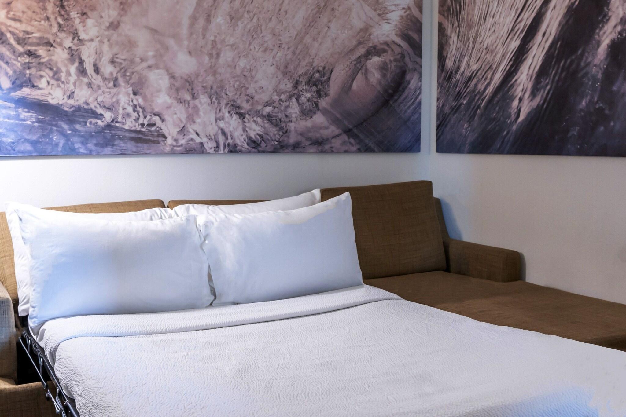 Studio King Size Bed