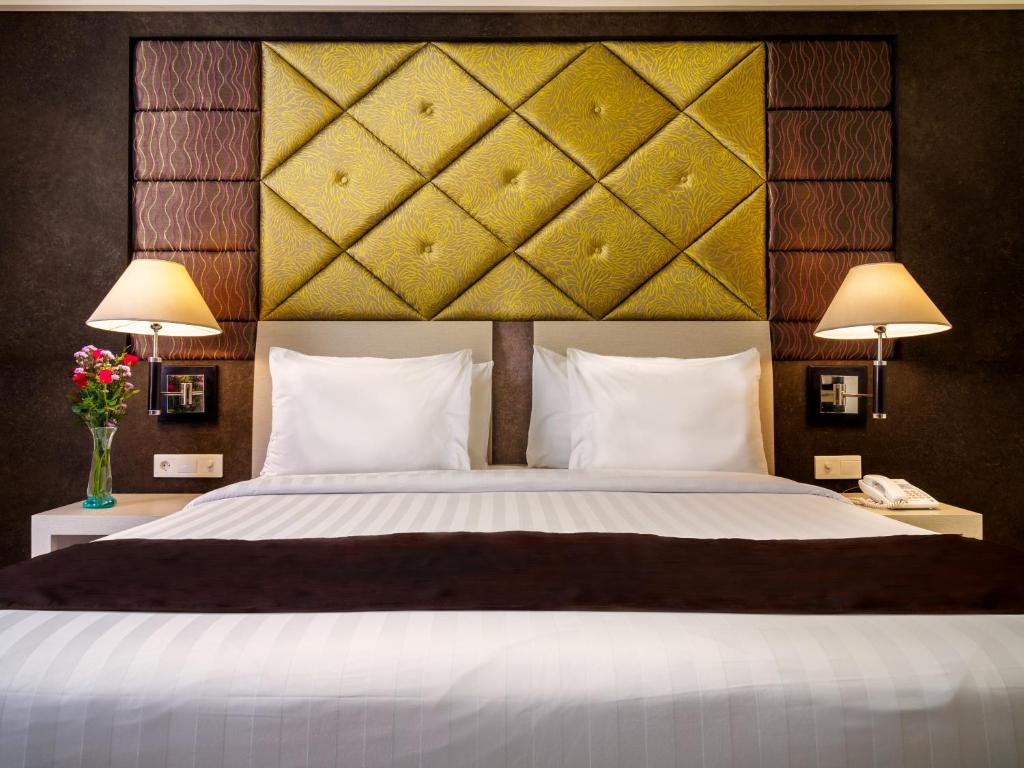 Double or Twin Superior