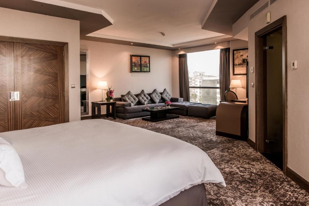 Junior Suite with Views