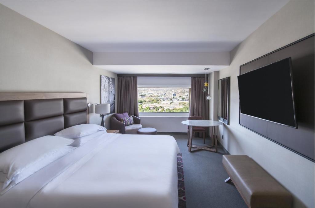 Junior Suite King Size Bed