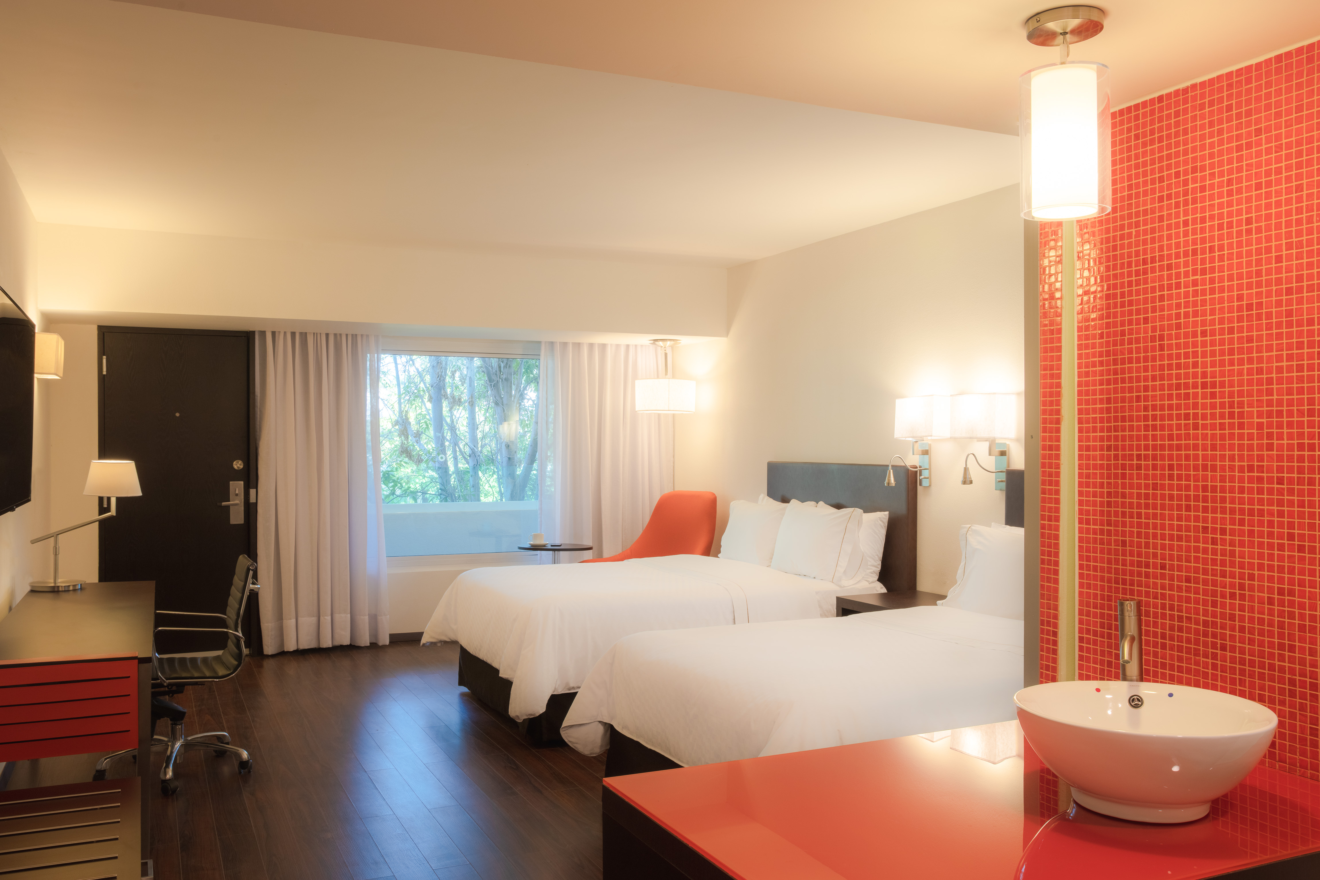 Junior Suite King Size Bed