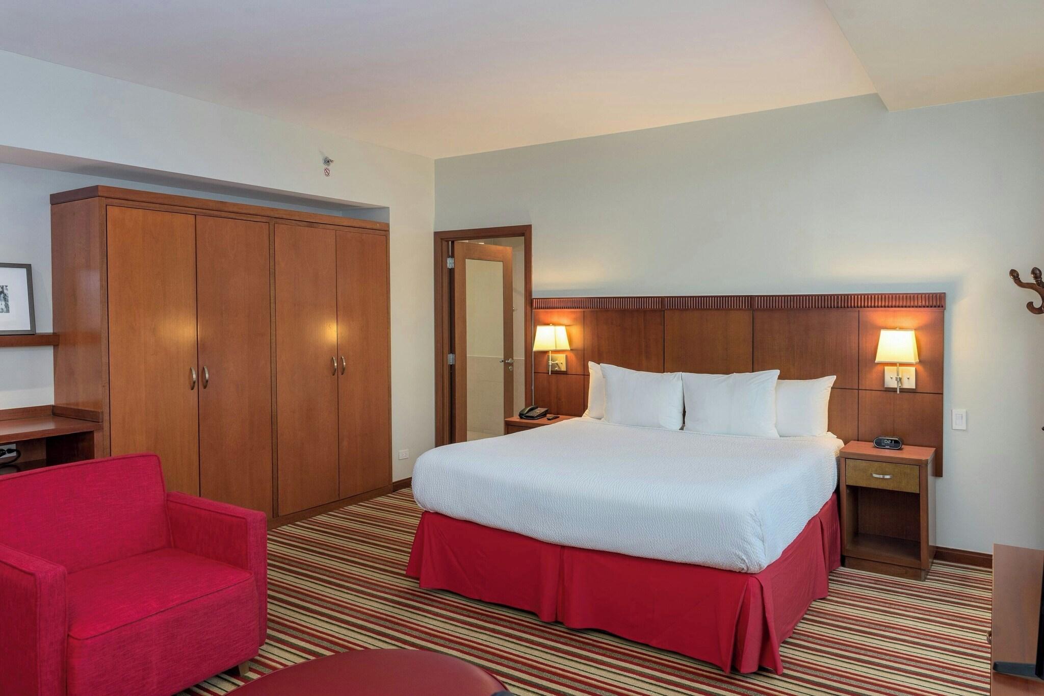 Double Executive King Bed