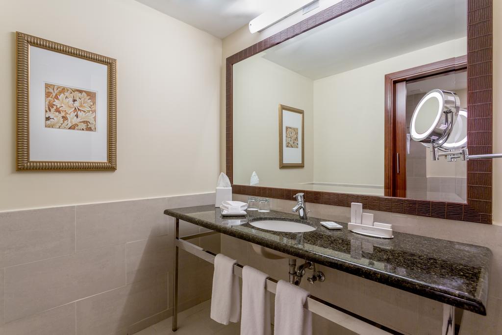 Double Superior King Bed