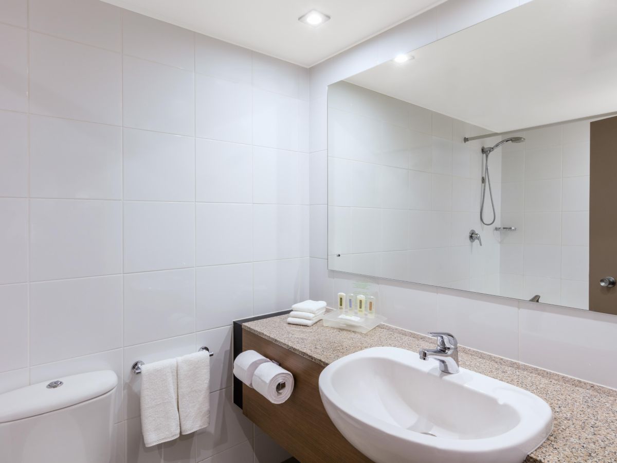 Double King Bed Non Smoking