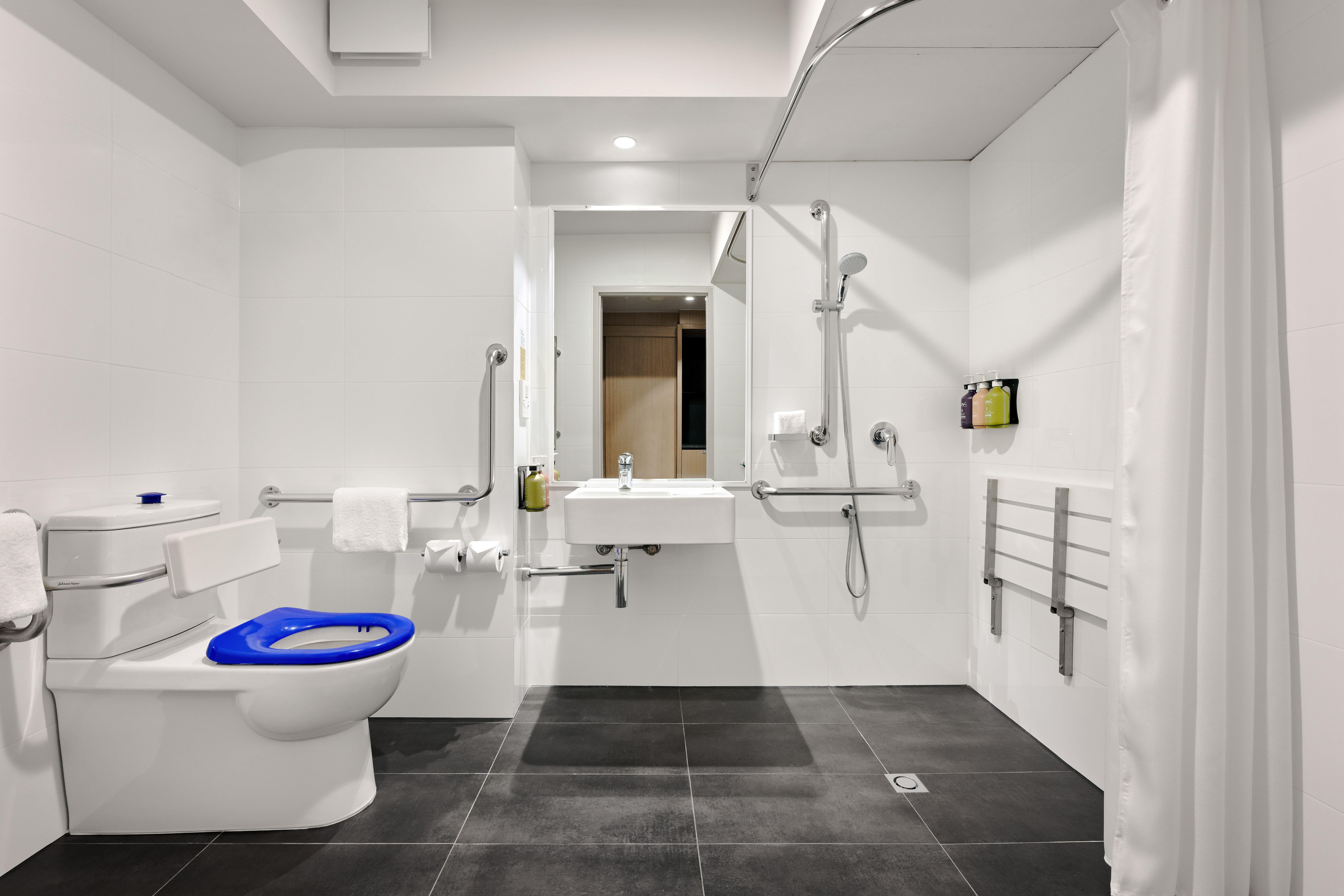 Double Accessible King Size Bed