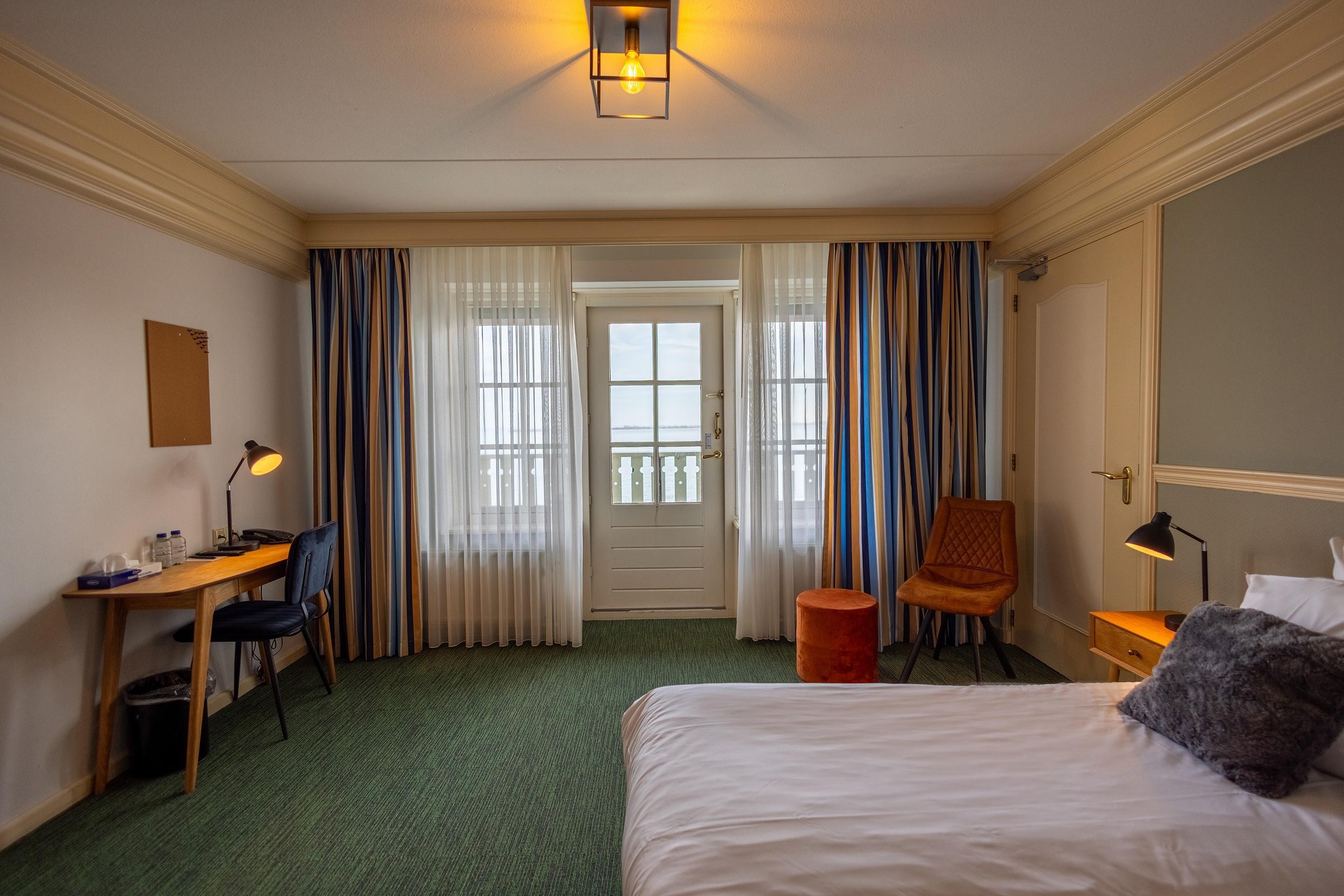 Twin Superior Lake View