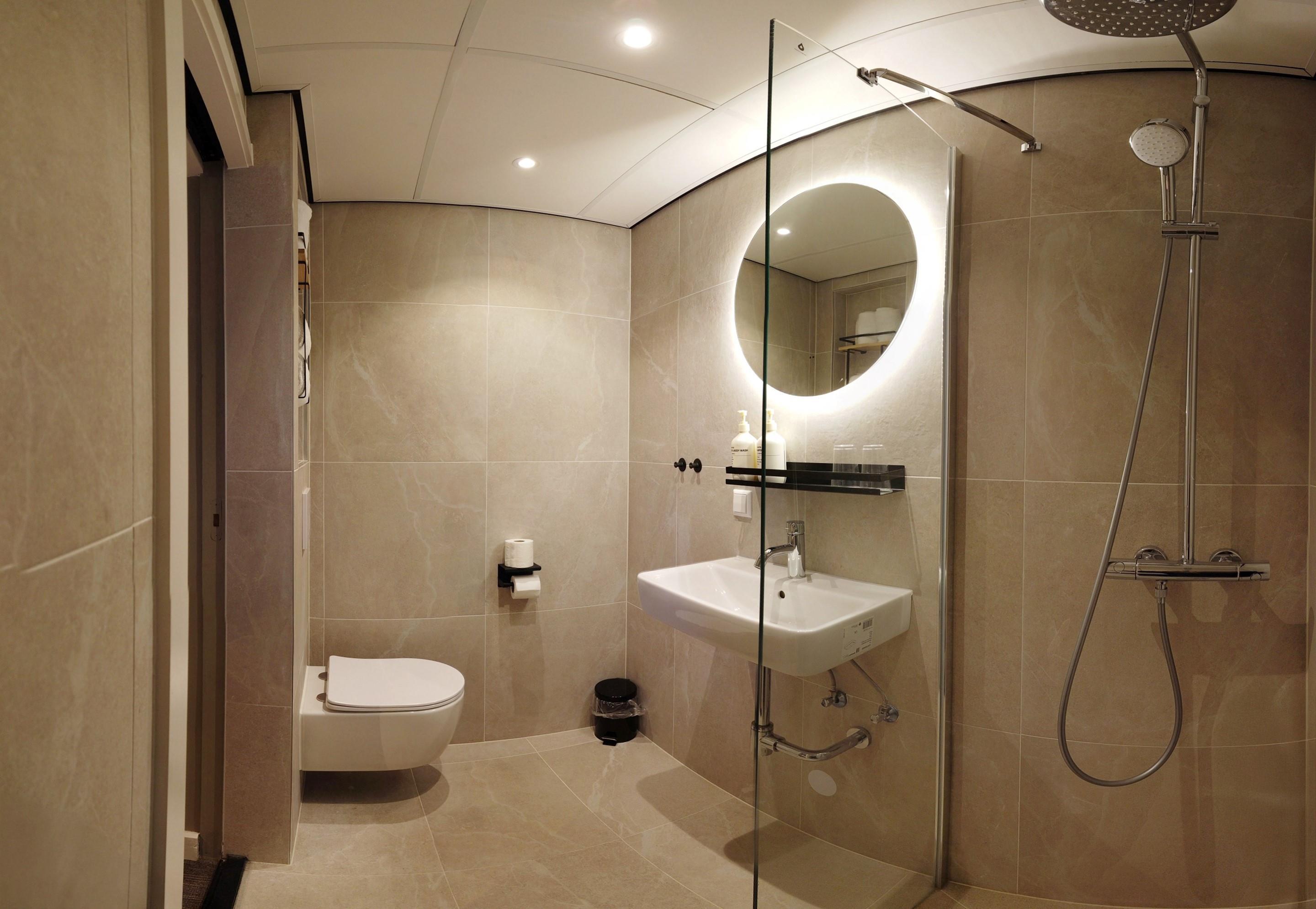 Double Queen Size Bed