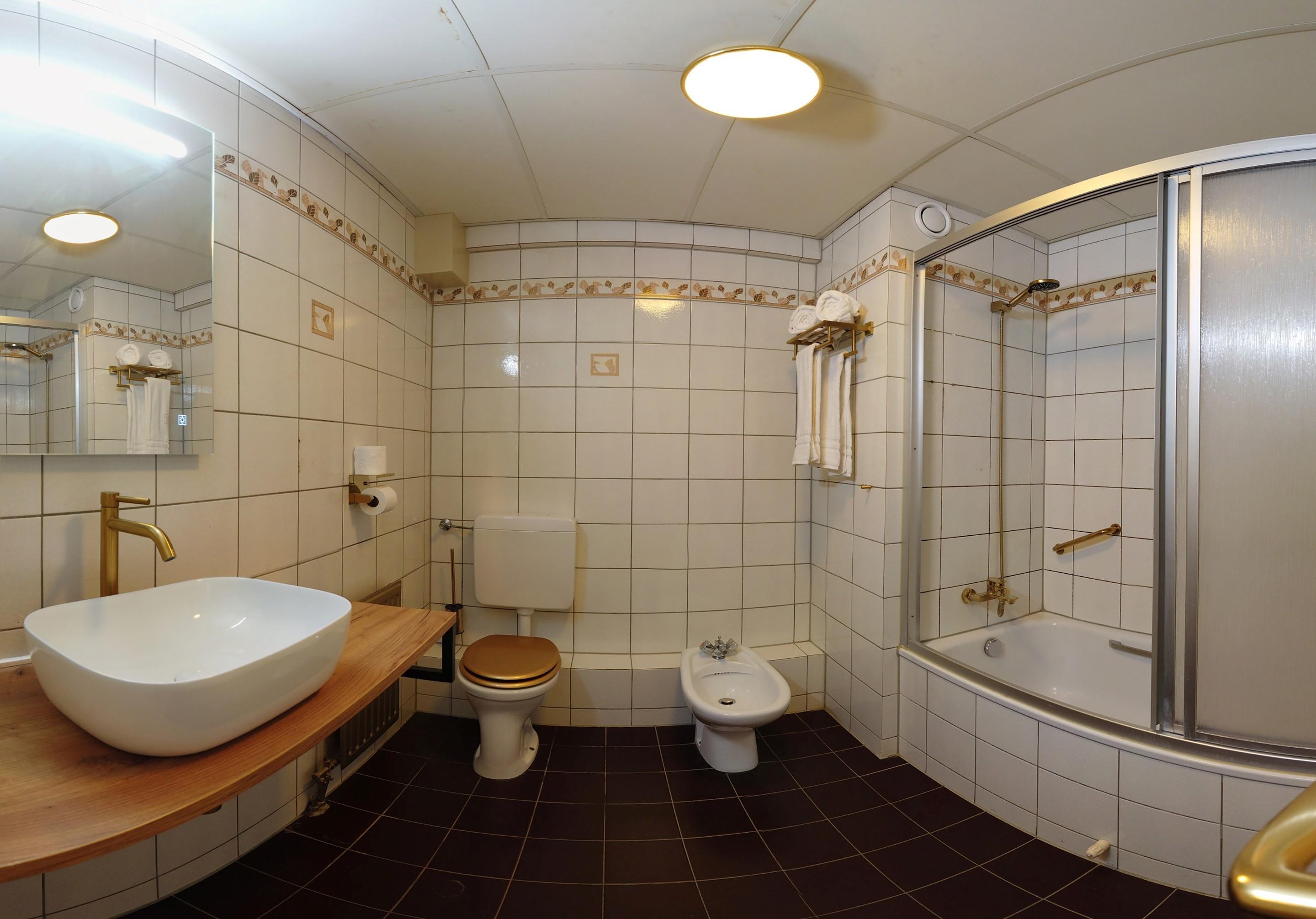 Twin Superior Lake View