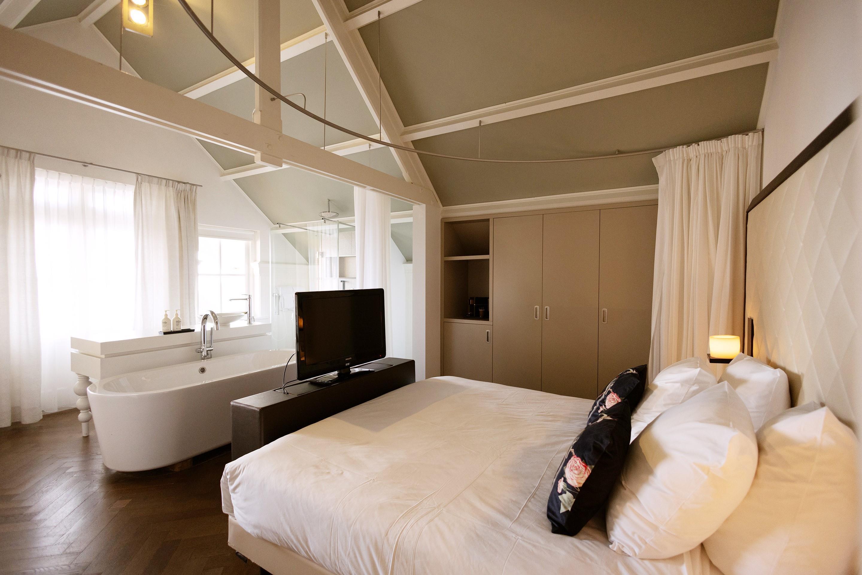 Suite with Double Bed