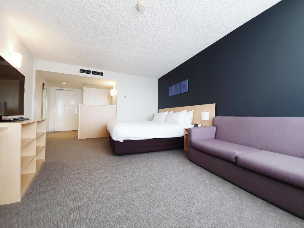 Double Executive King Bed