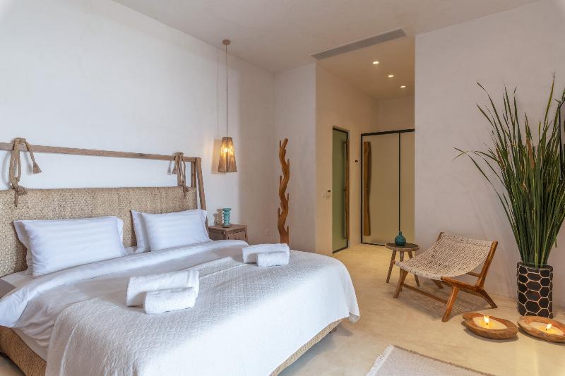 Suite Sea View with Private Pool