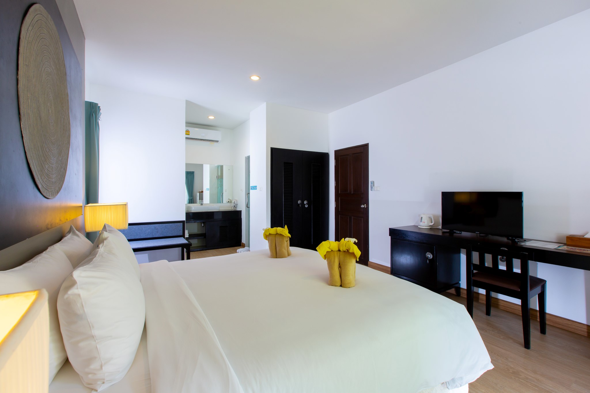 Double or Twin Standard