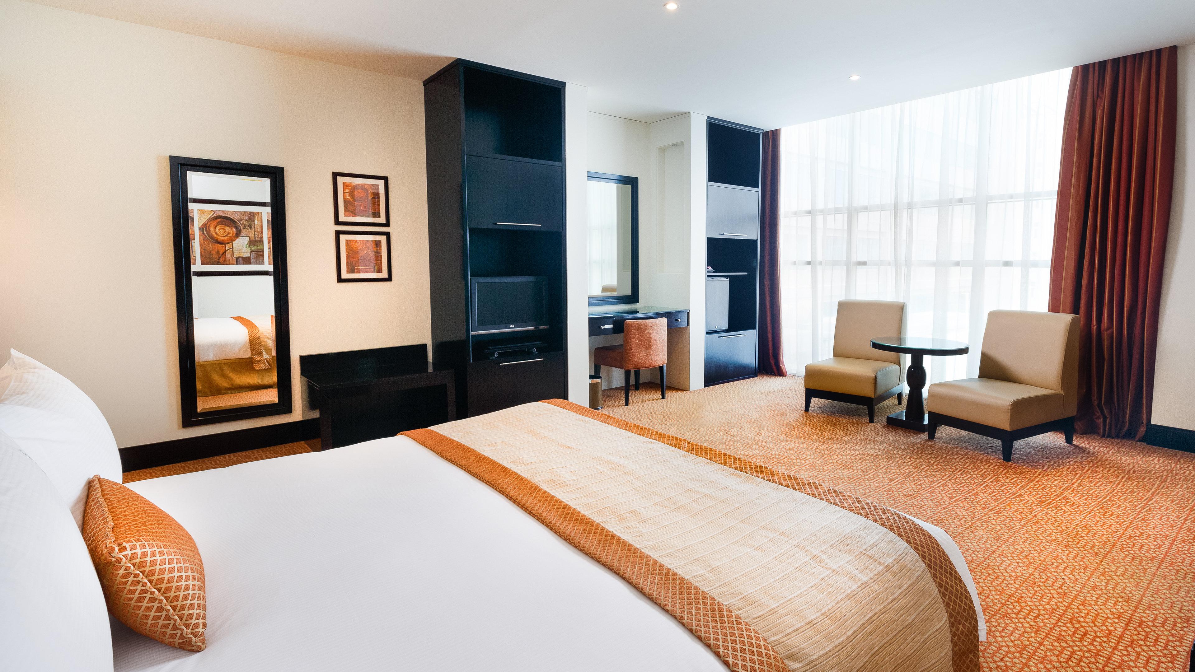 Suite City View King Bed