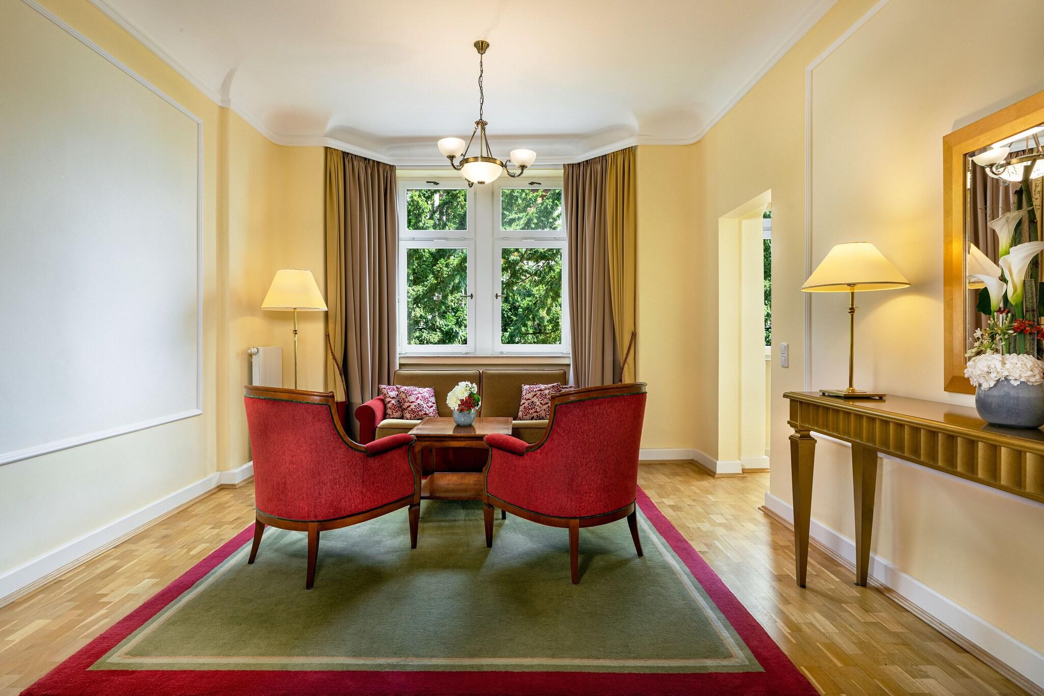 Suite Classic King Bed