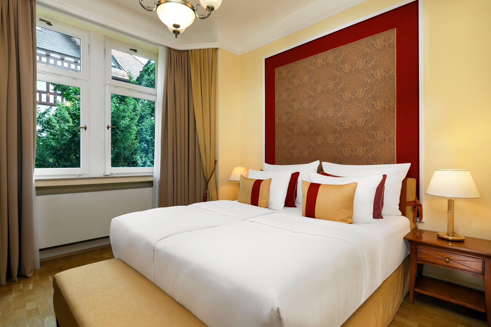 Suite Classic King Bed