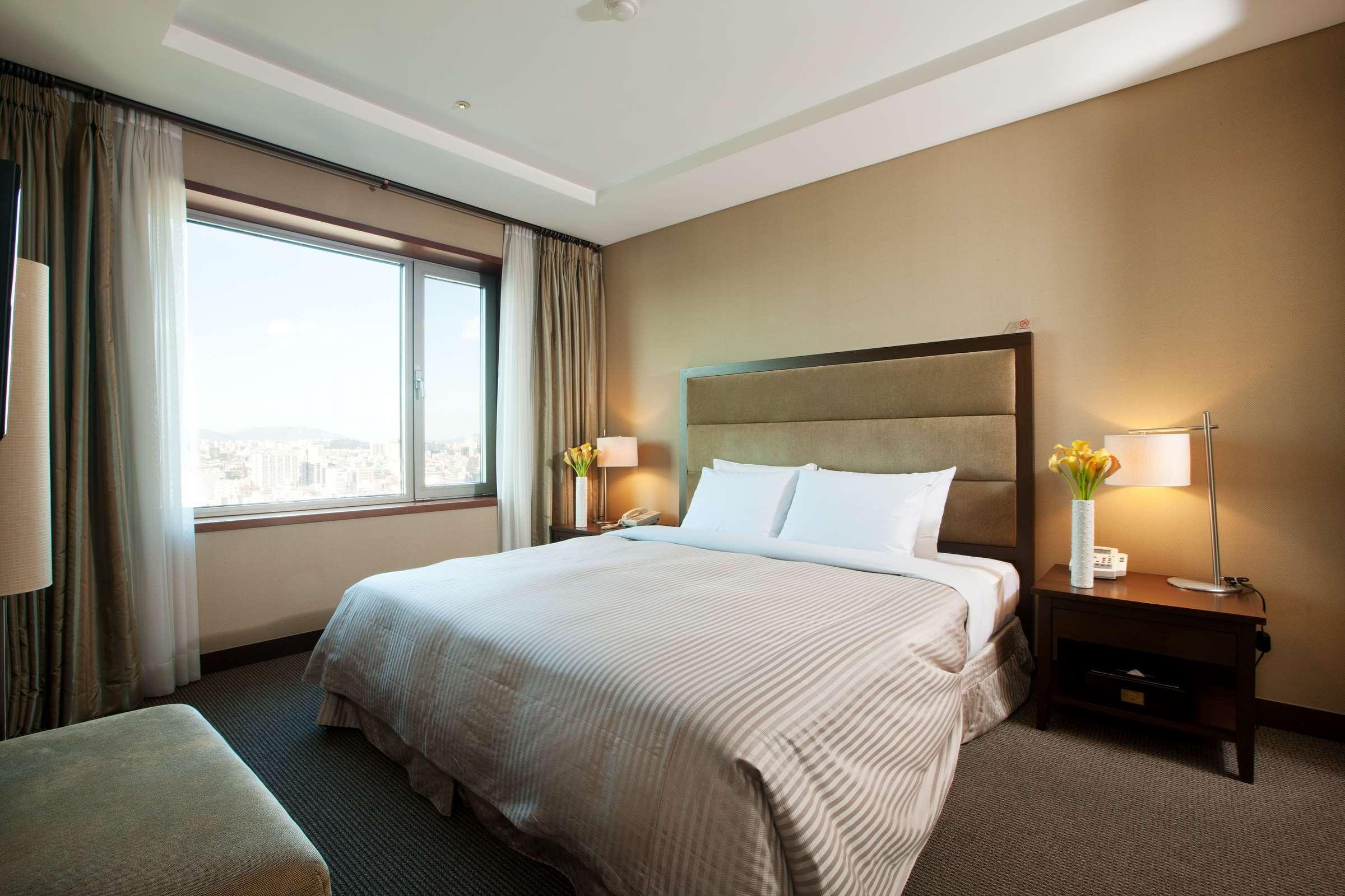 Junior Suite King Size Bed