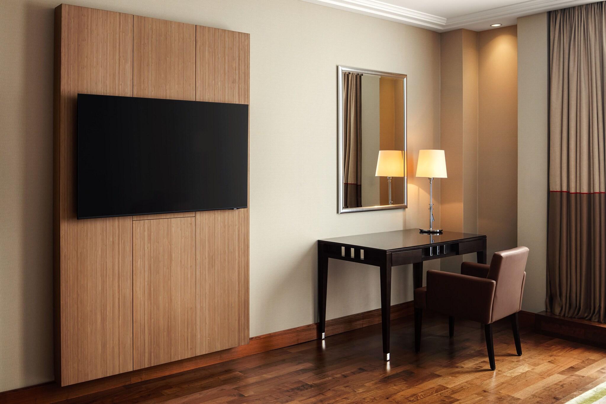 Double Classic King Bed