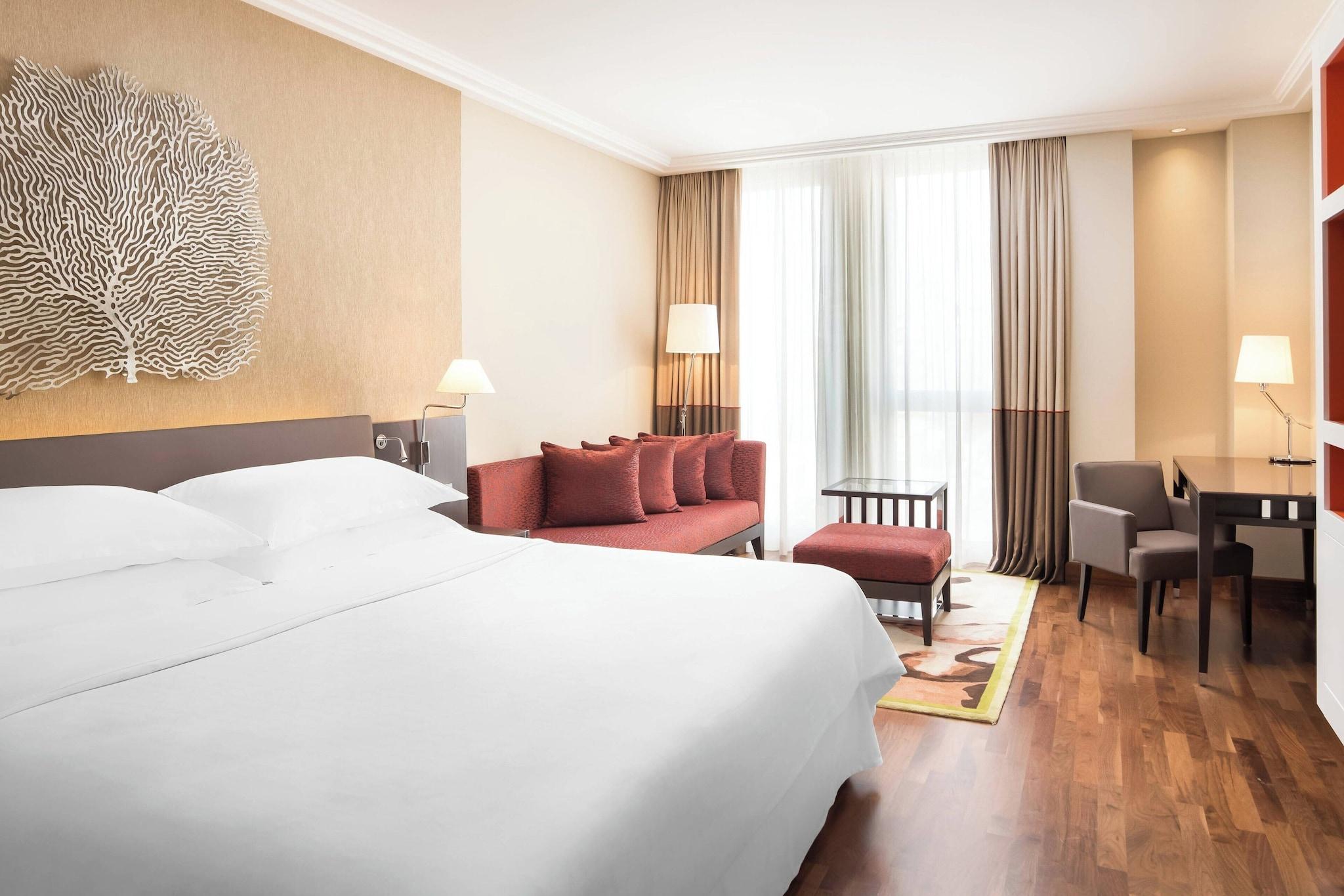 Double Classic King Bed