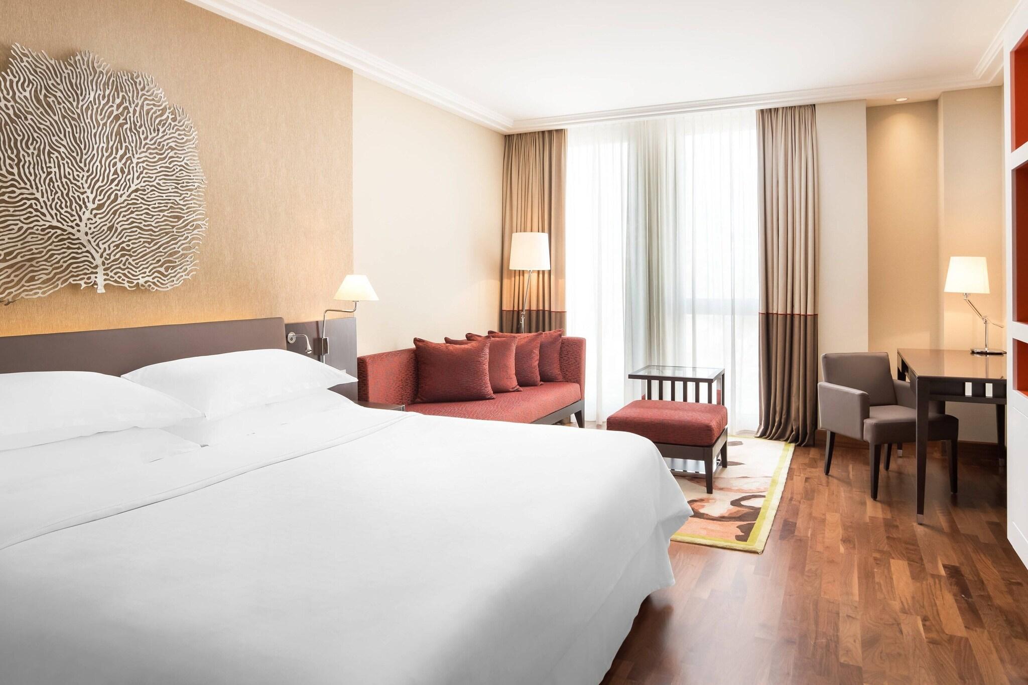 Double Classic King Bed