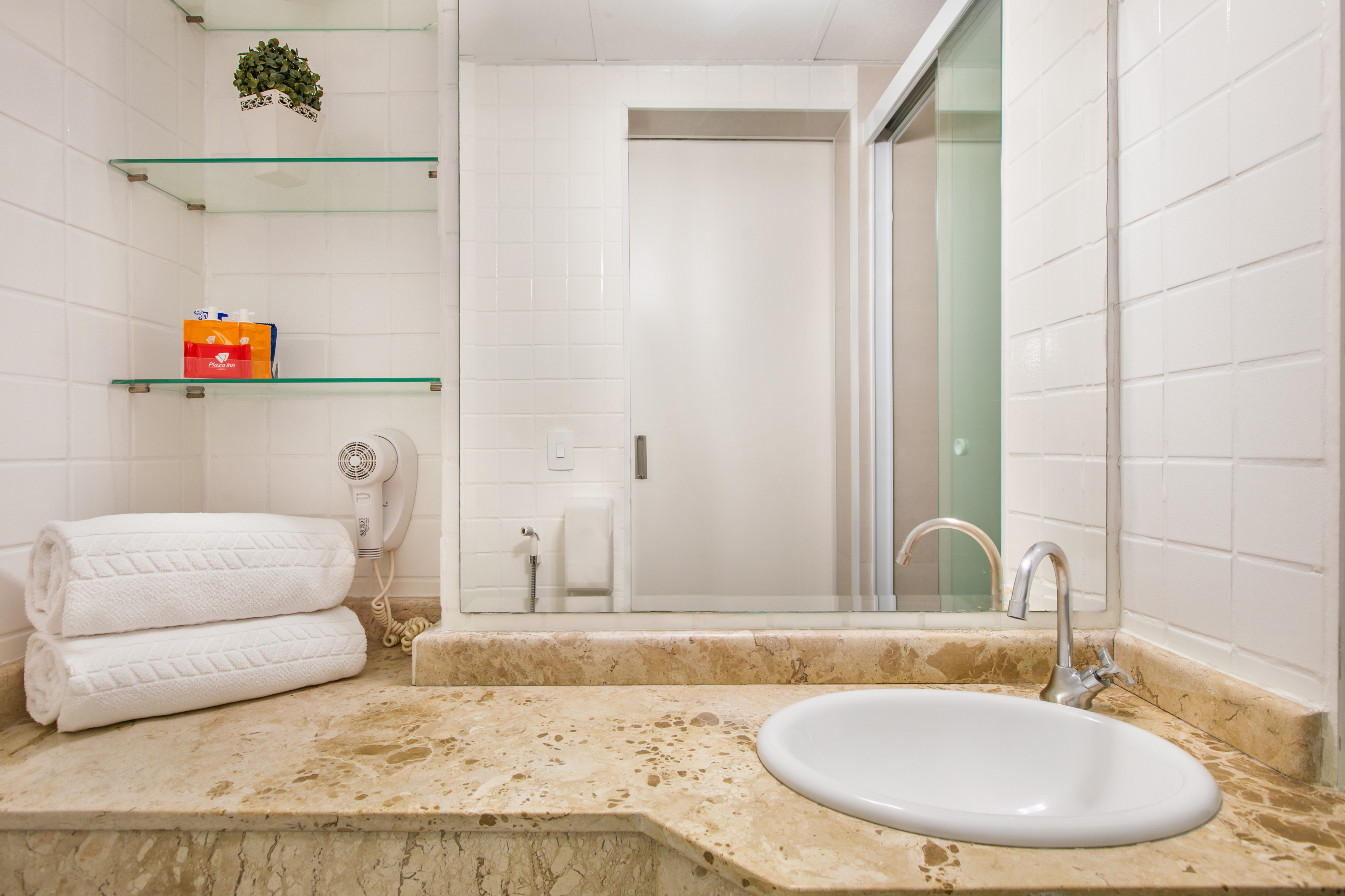 Double Deluxe Queen Bed