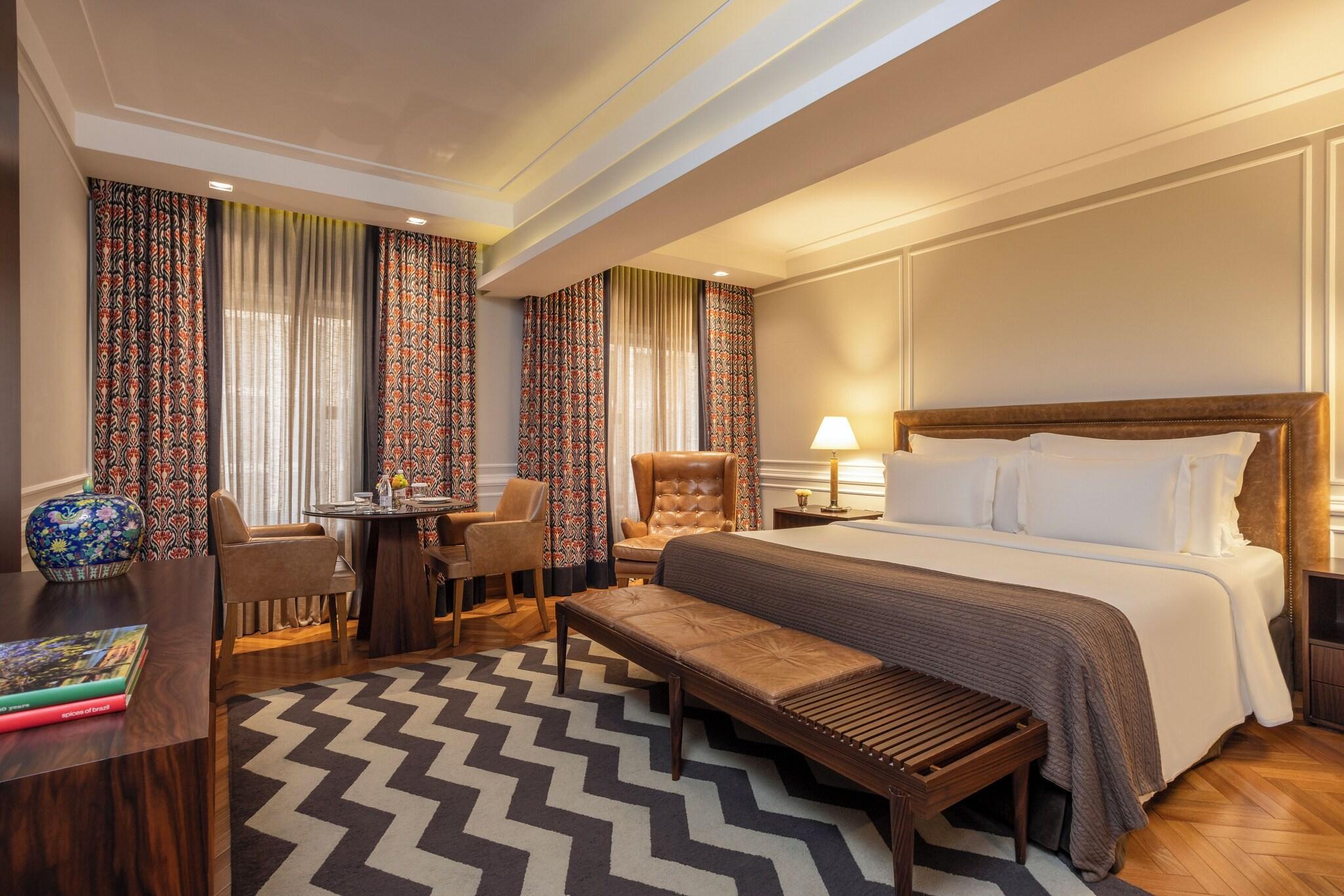 Junior Suite King Size Bed