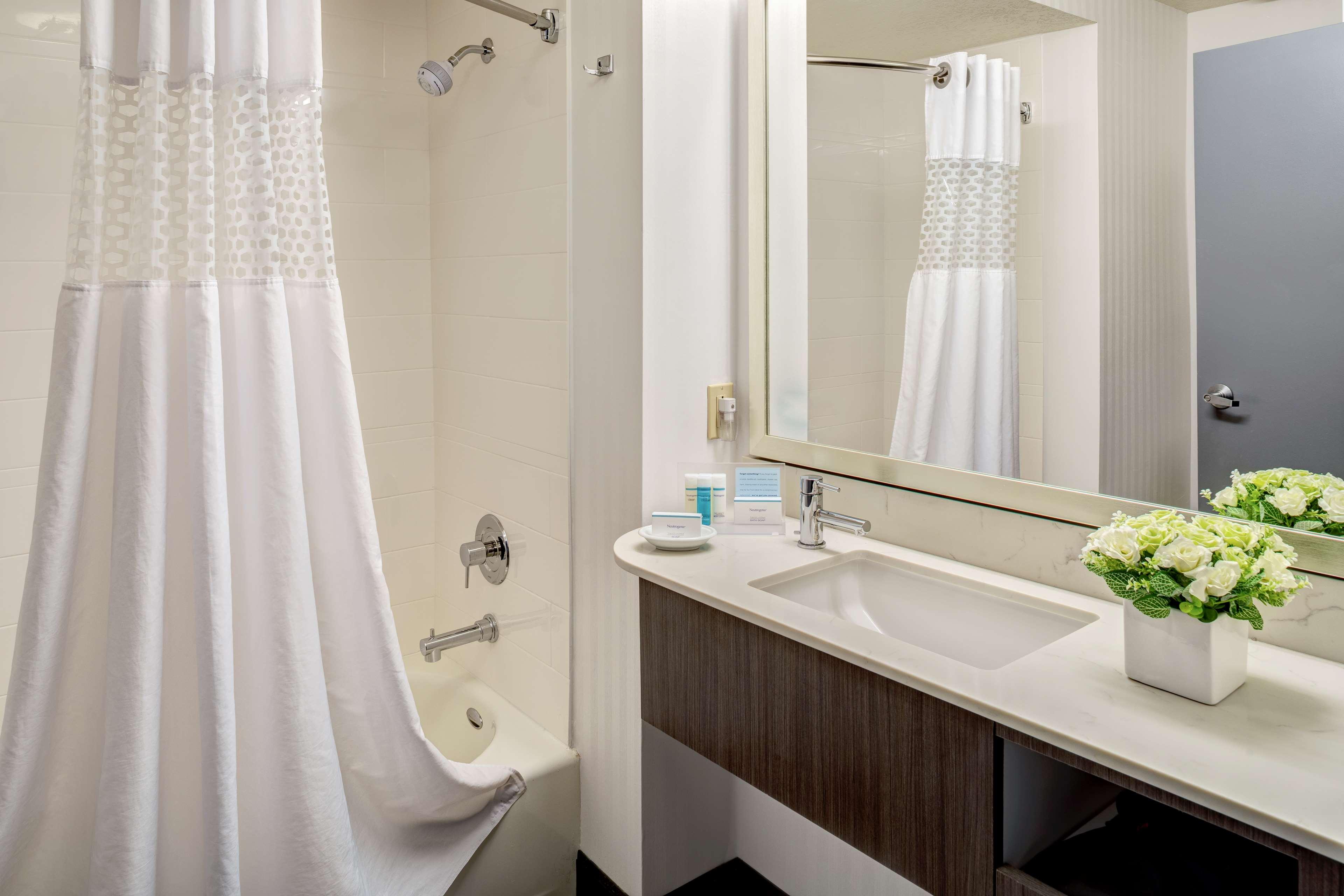 Studio King Bed Non Smoking