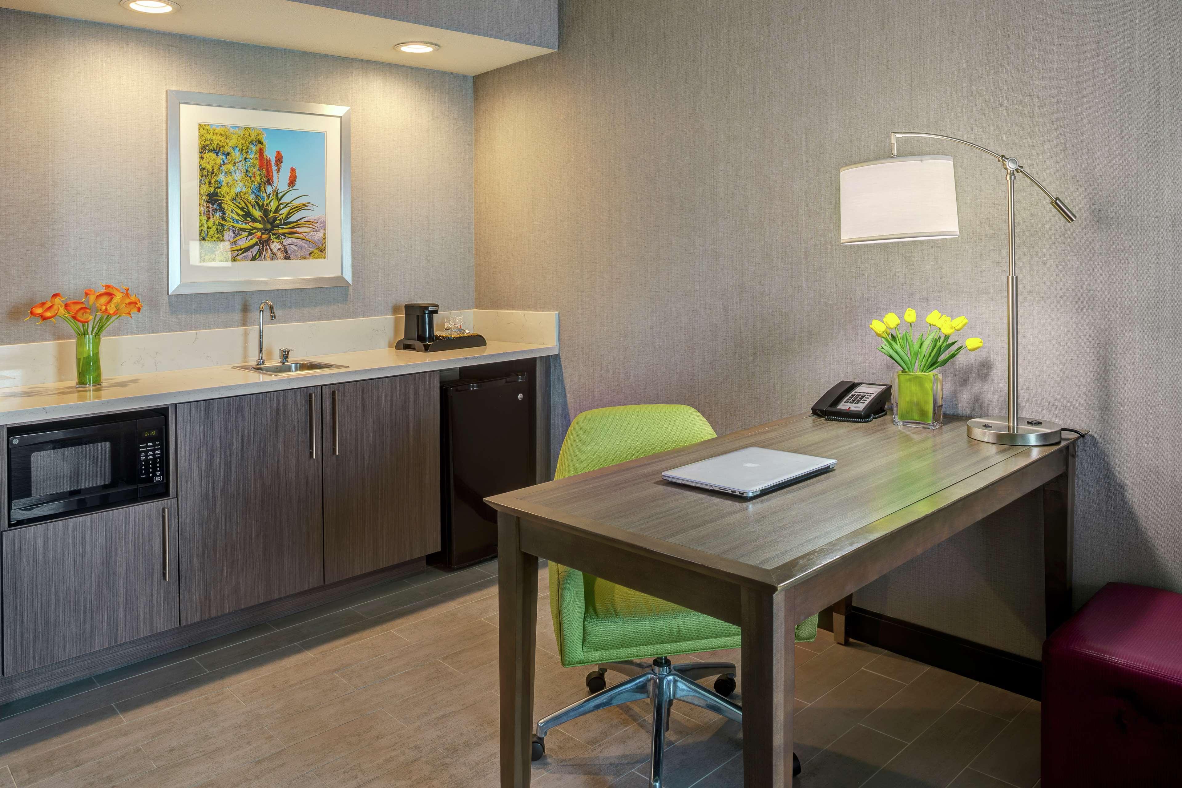 Suite King Bed Non Smoking