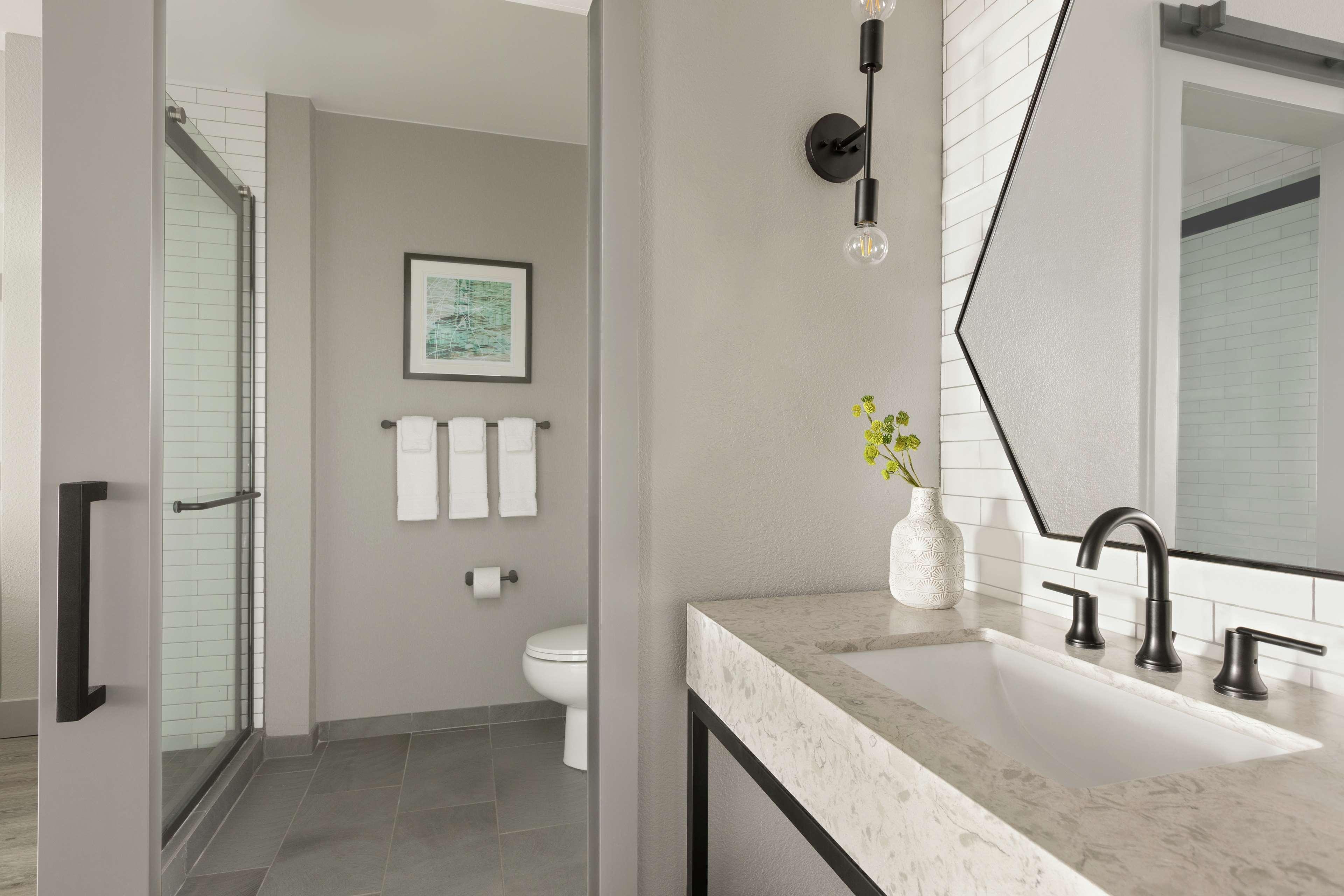 Double Accessible with Views