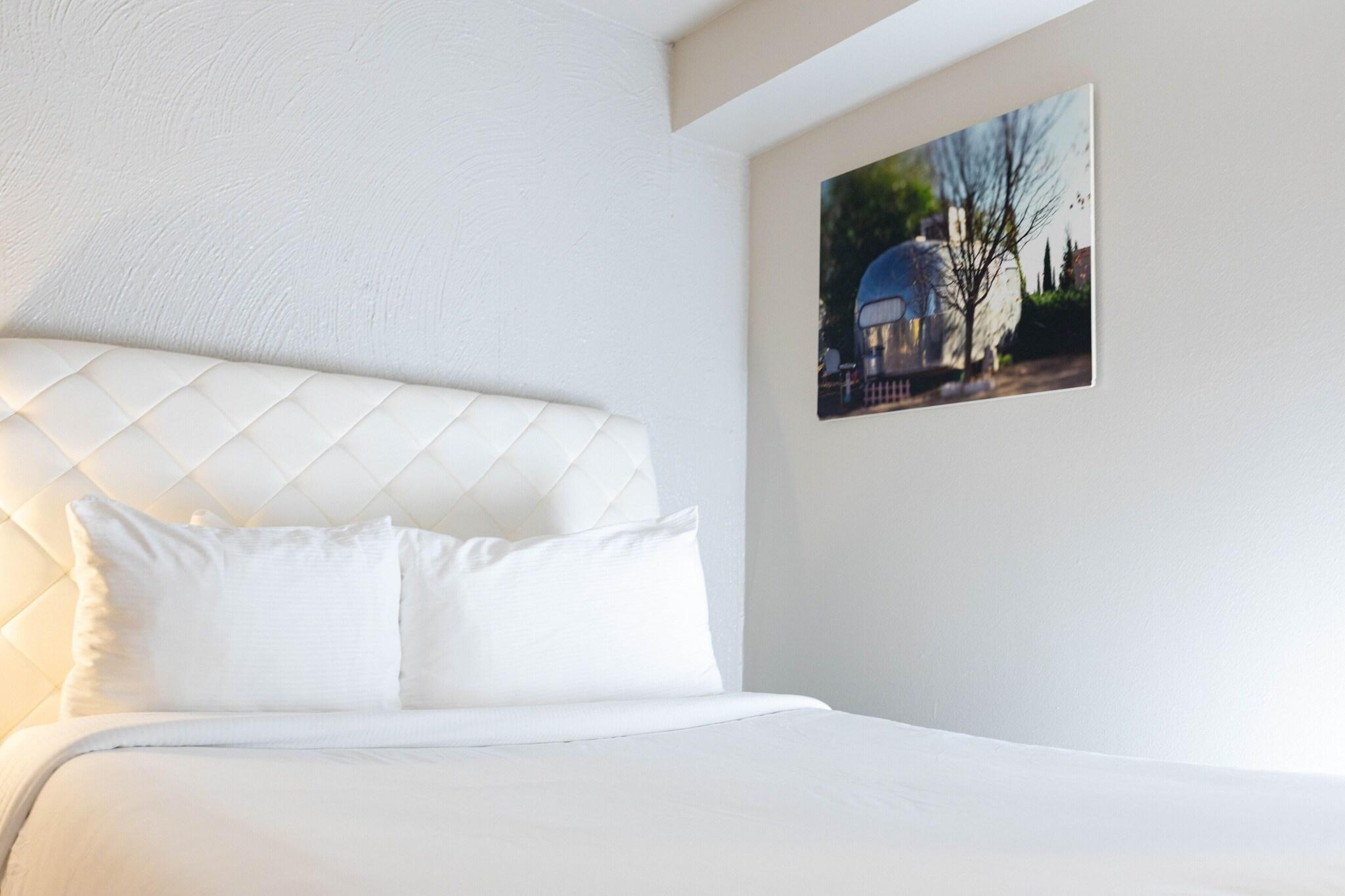 Double Deluxe with Views