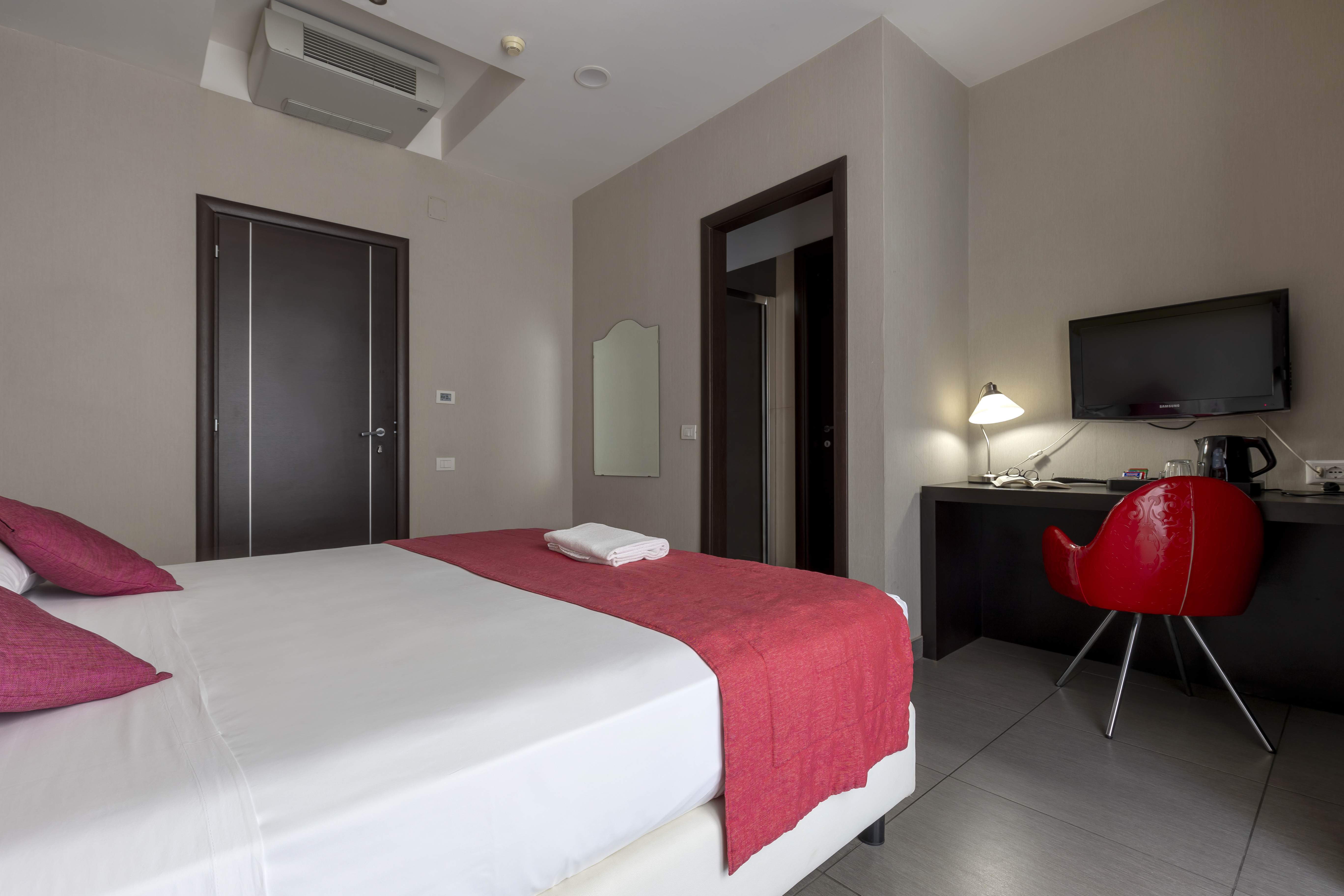 Double or Twin Standard