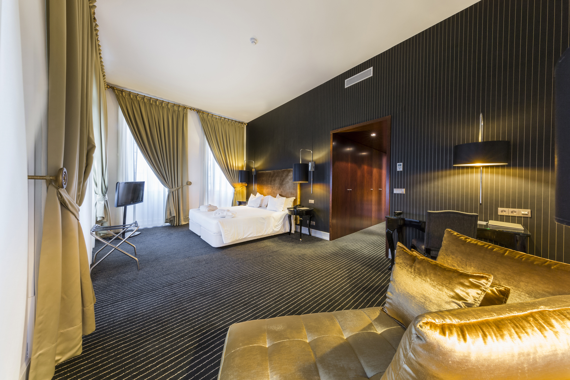 Family Room Standard